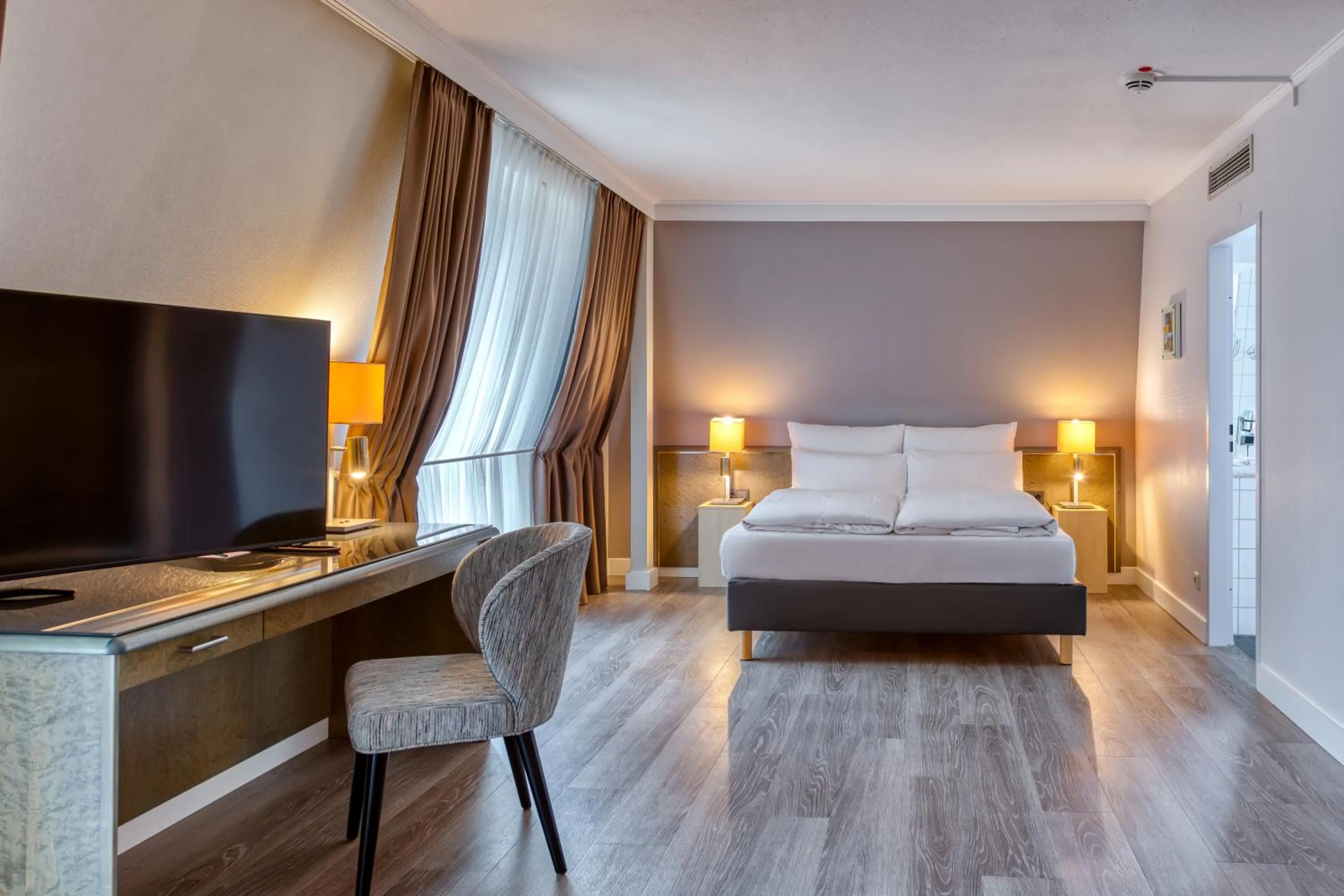 Bed in Mercure Düsseldorf Kaarst