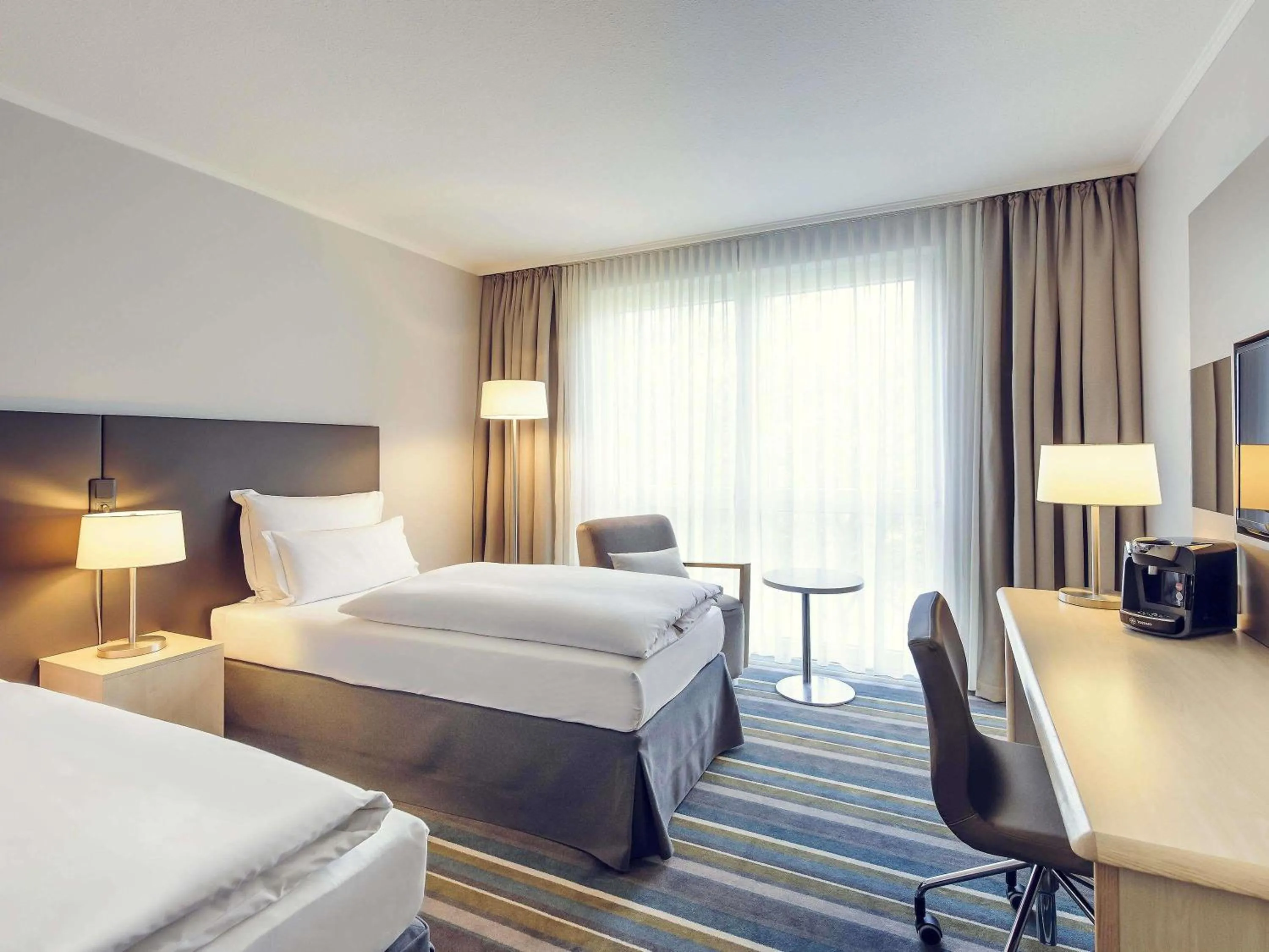 Bedroom, Bed in Mercure Düsseldorf Kaarst