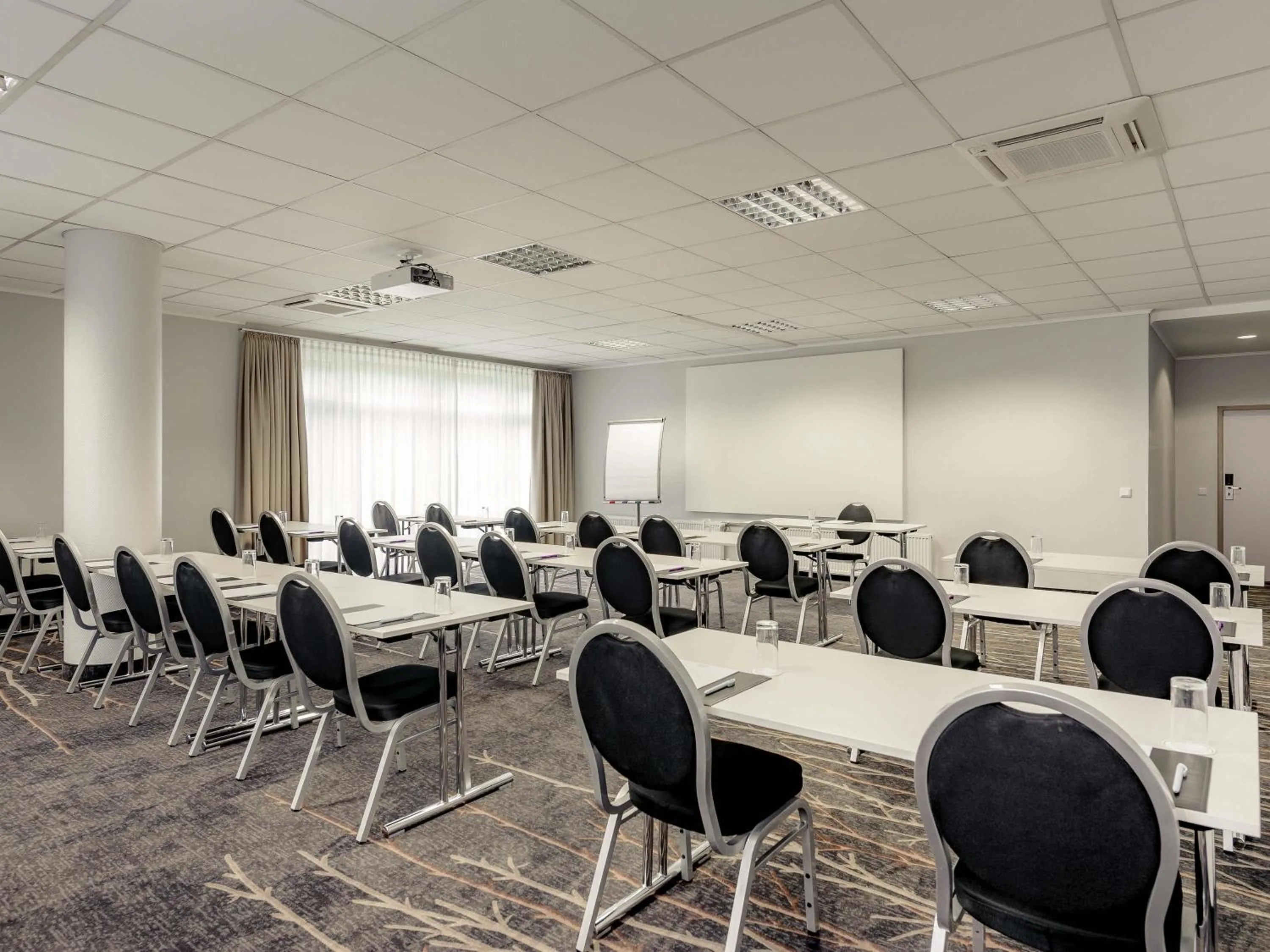 Meeting/conference room in Mercure Düsseldorf Kaarst