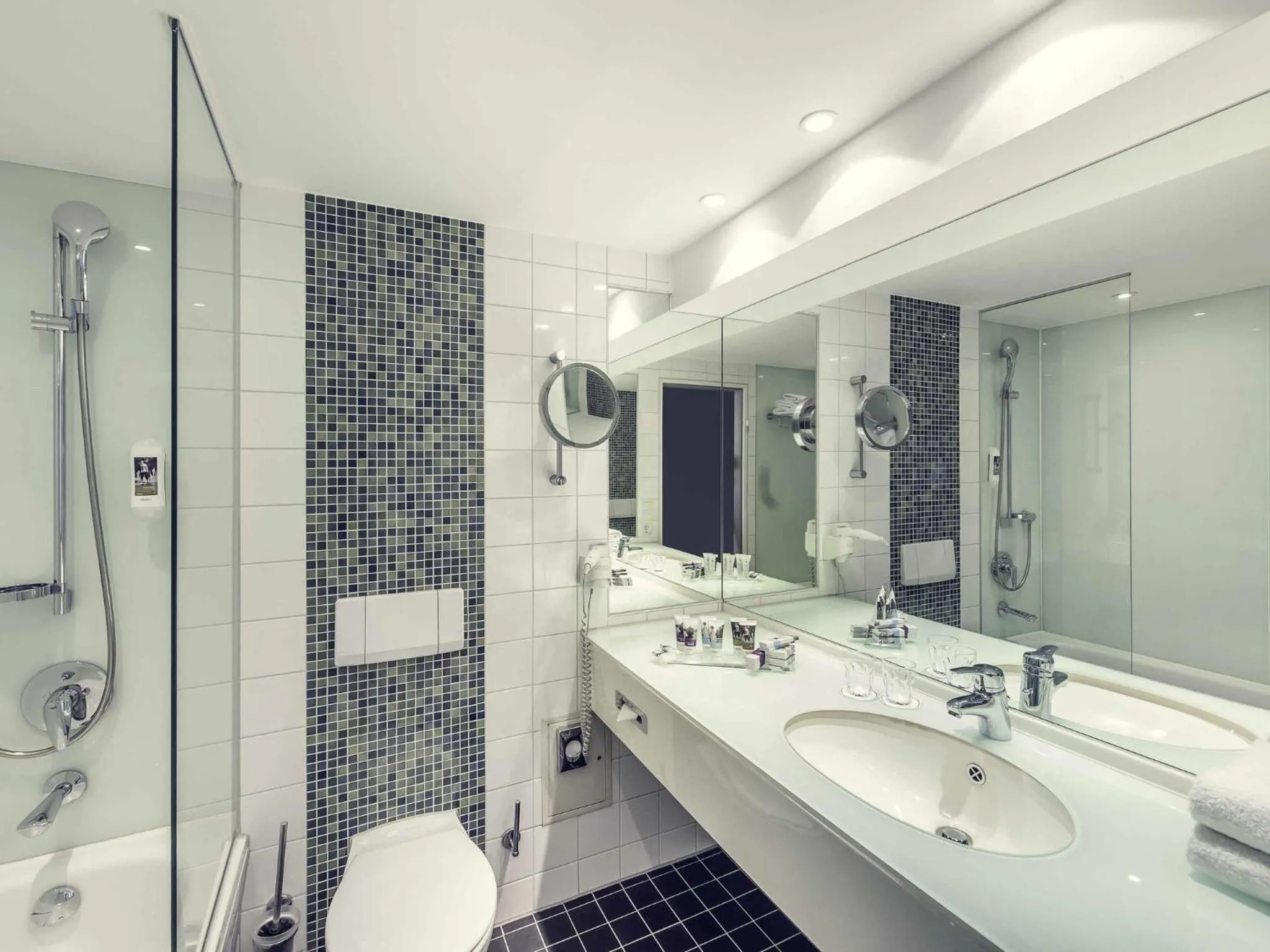 Bedroom in Mercure Düsseldorf Kaarst