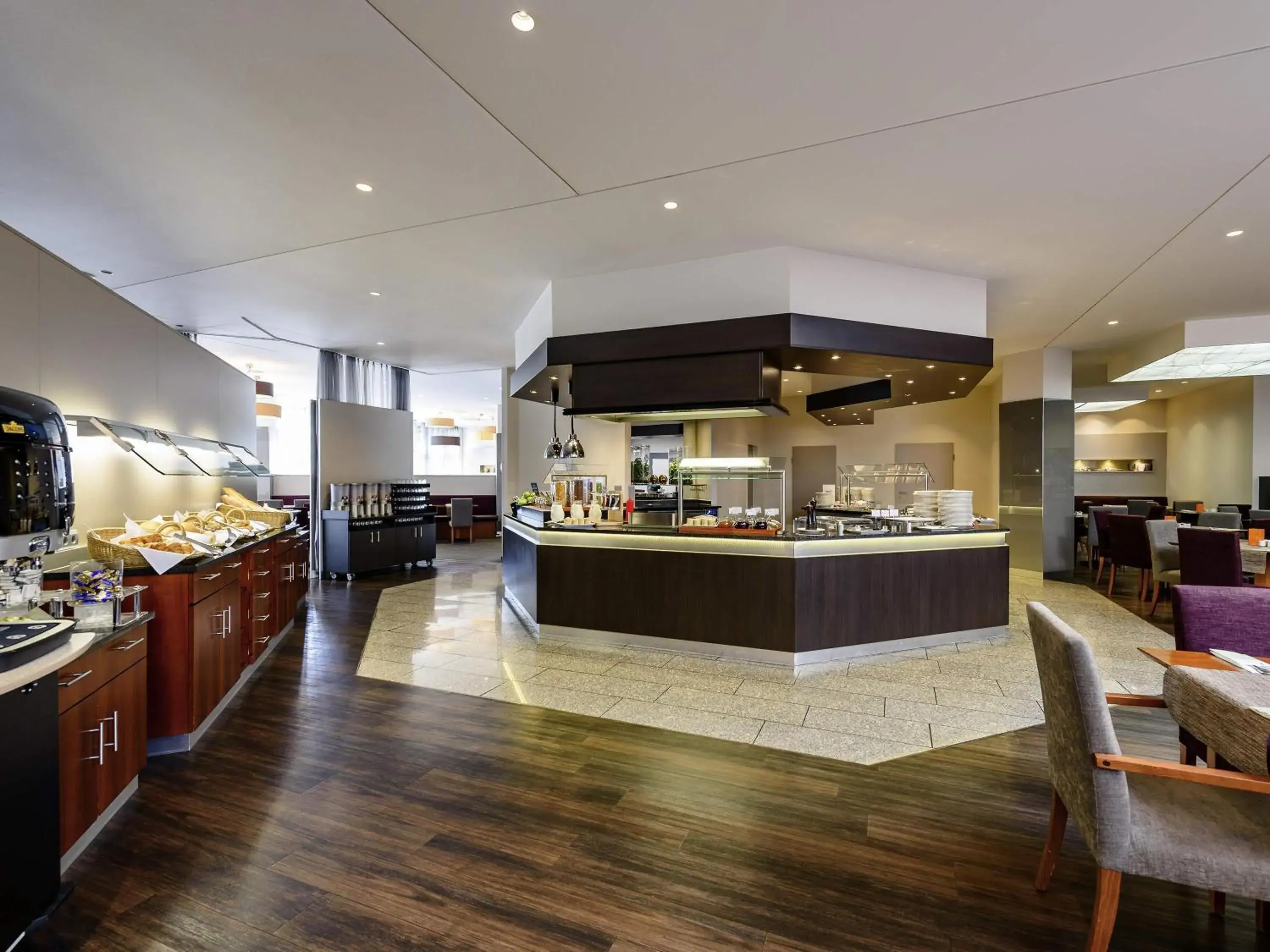 Restaurant/places to eat in Mercure Düsseldorf Kaarst Restaurant/places to eat in Mercure Düsseldorf Kaarst