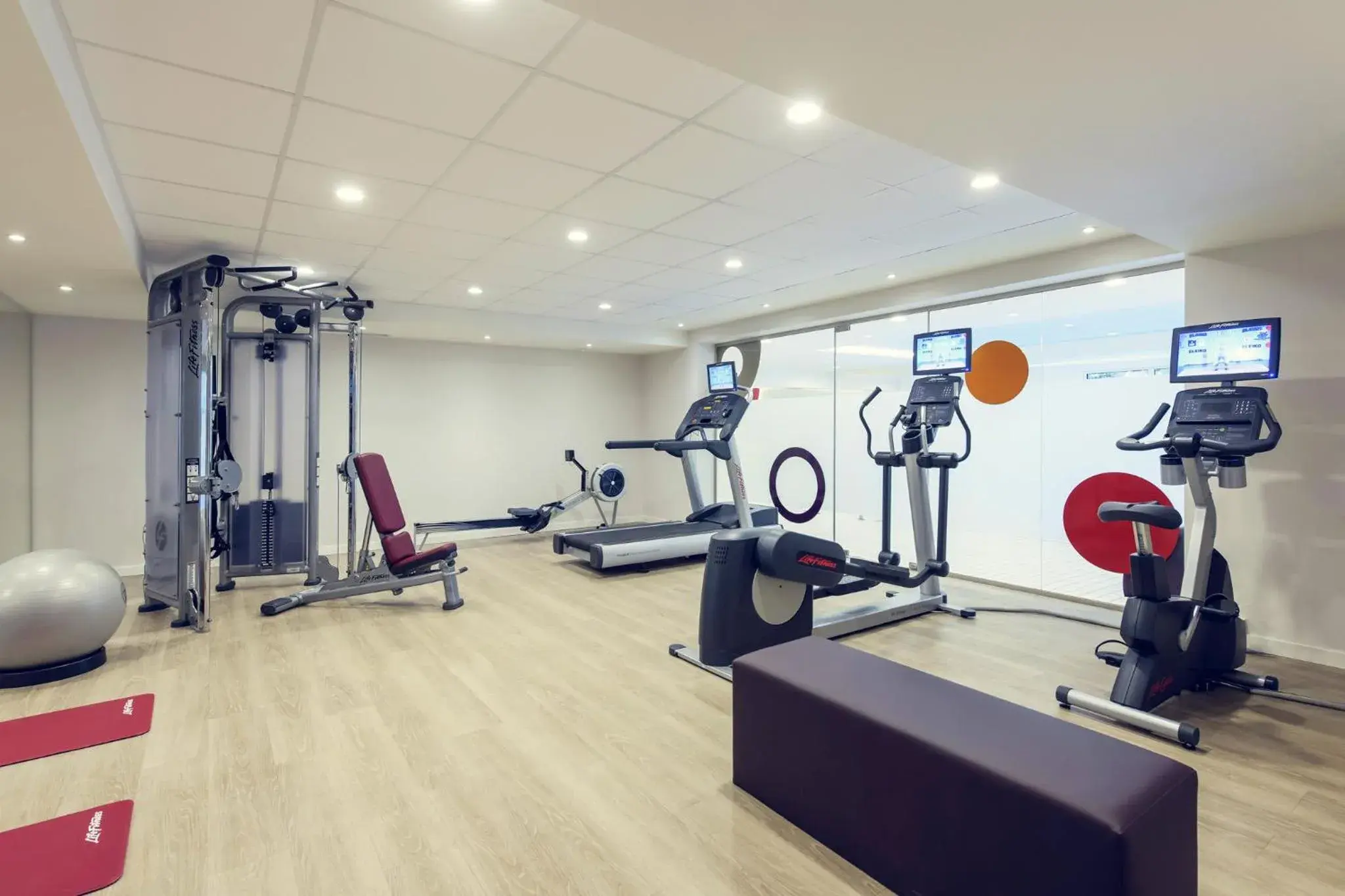 Fitness centre/facilities in Mercure Düsseldorf Kaarst Fitness centre/facilities in Mercure Düsseldorf Kaarst
