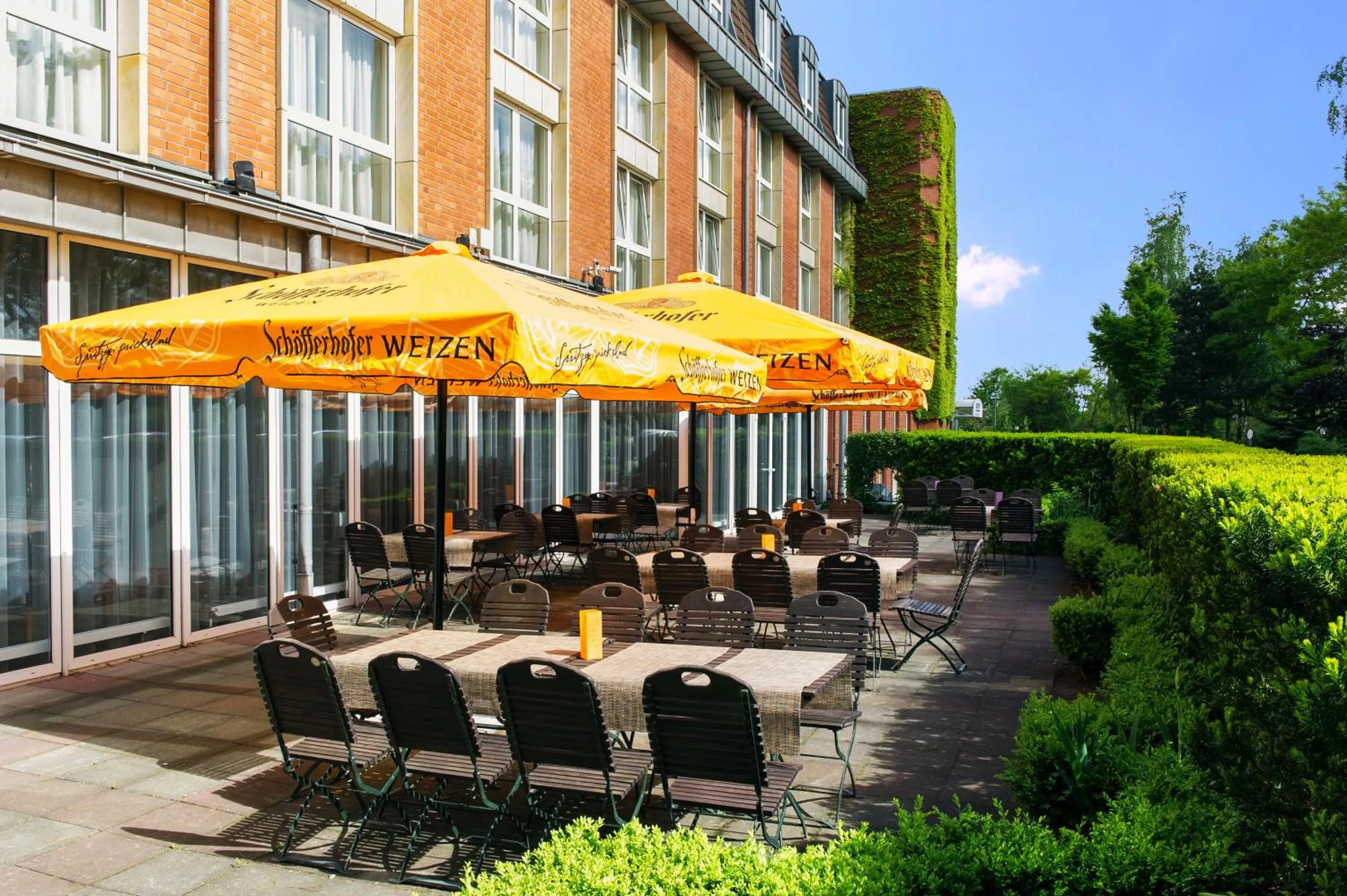 Facade/entrance in Mercure Düsseldorf Kaarst