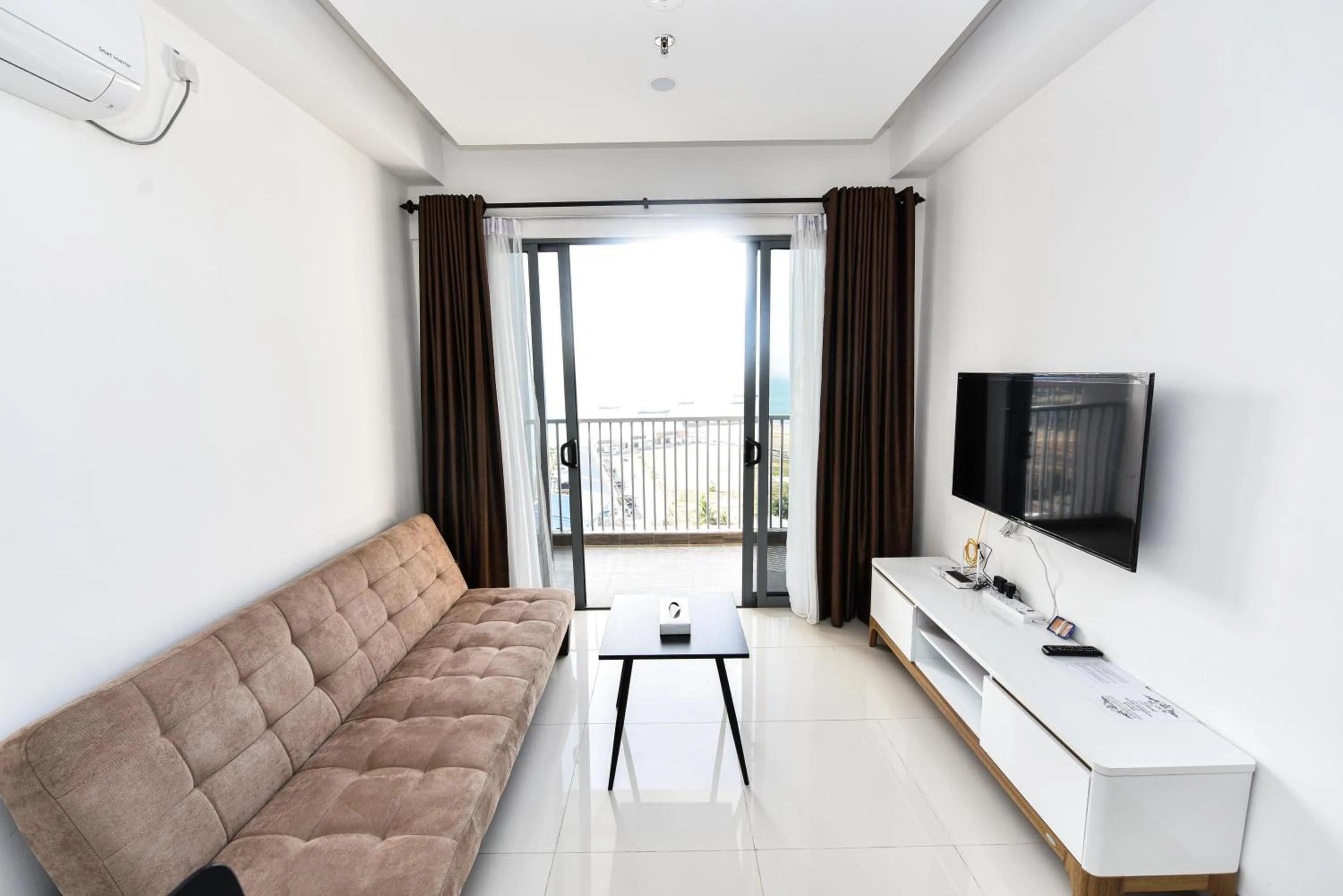 LOVINA 17-11 at Harbour Bay Residences