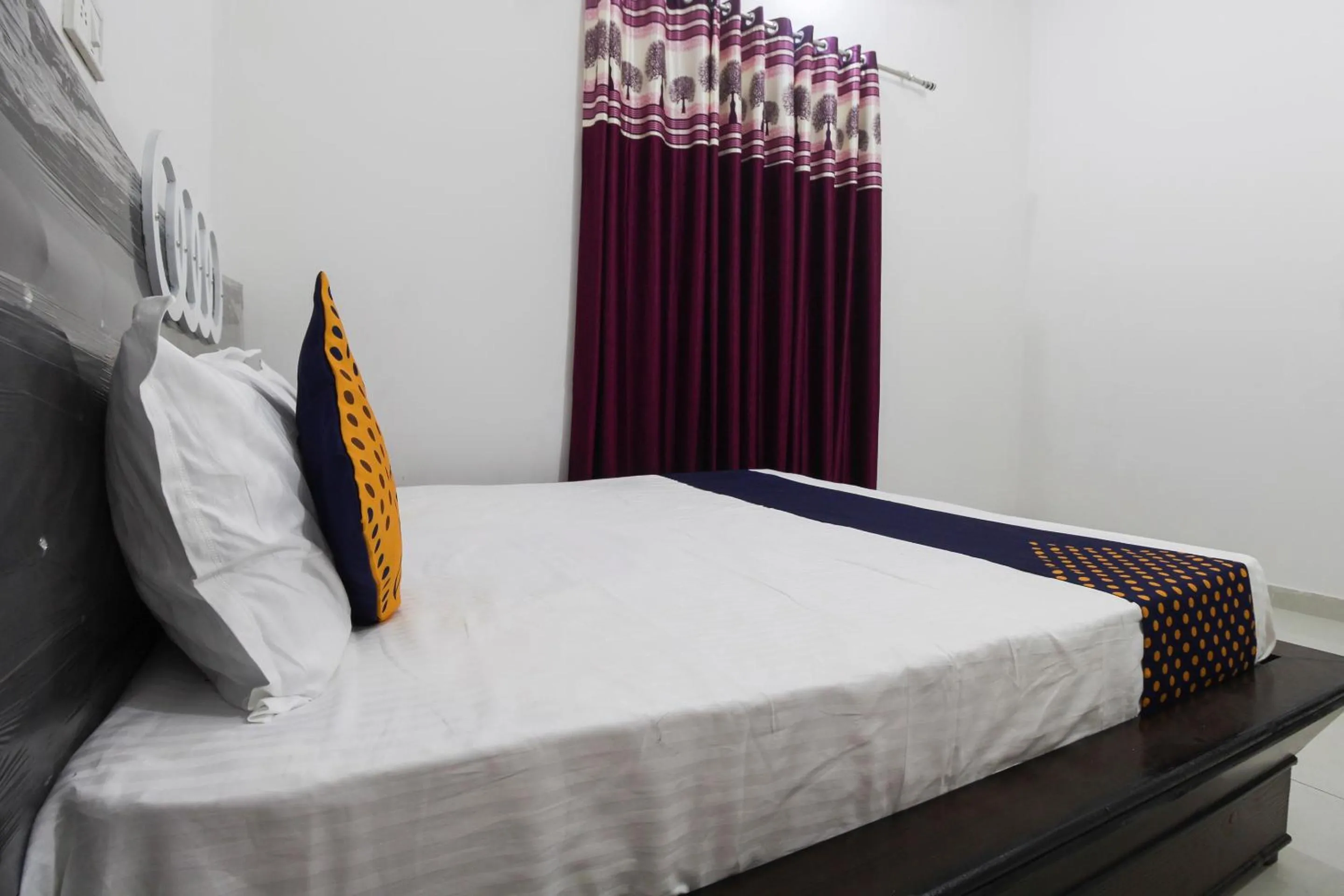 Bedroom, Bed in Hotel O Green Valley