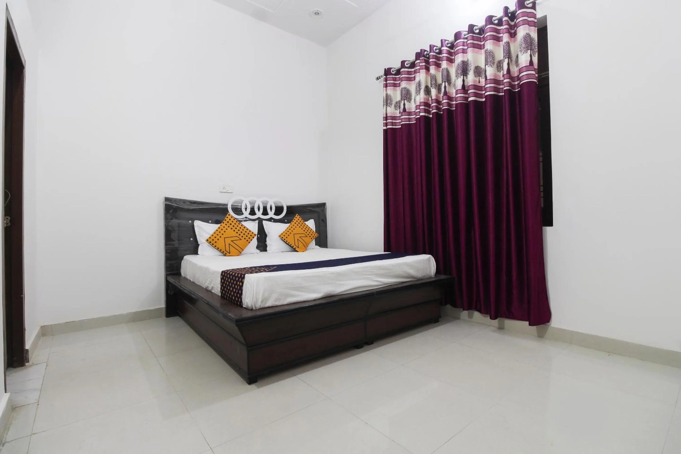 Bedroom, Bed in Hotel O Green Valley