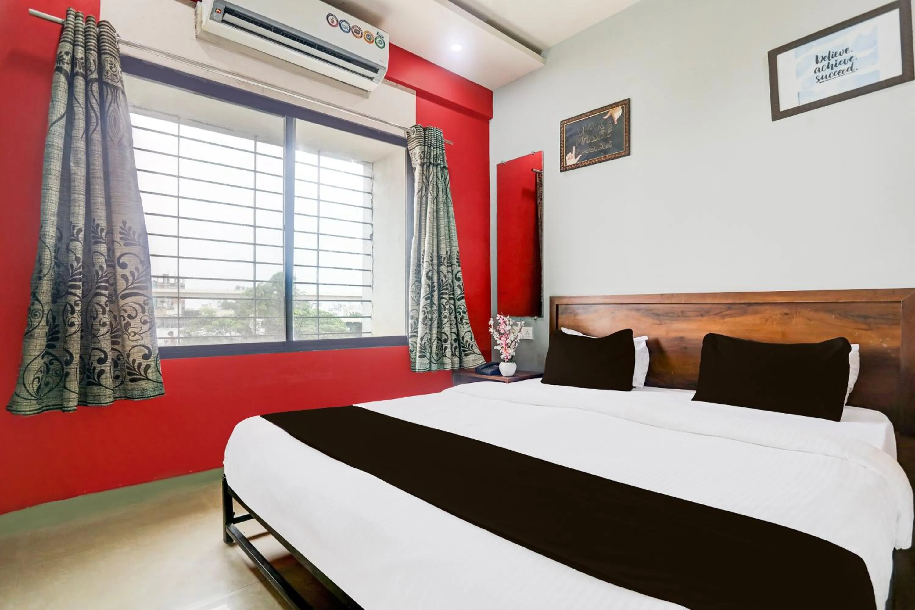 Bedroom, Bed in Hotel O Wardha Road Near Airport