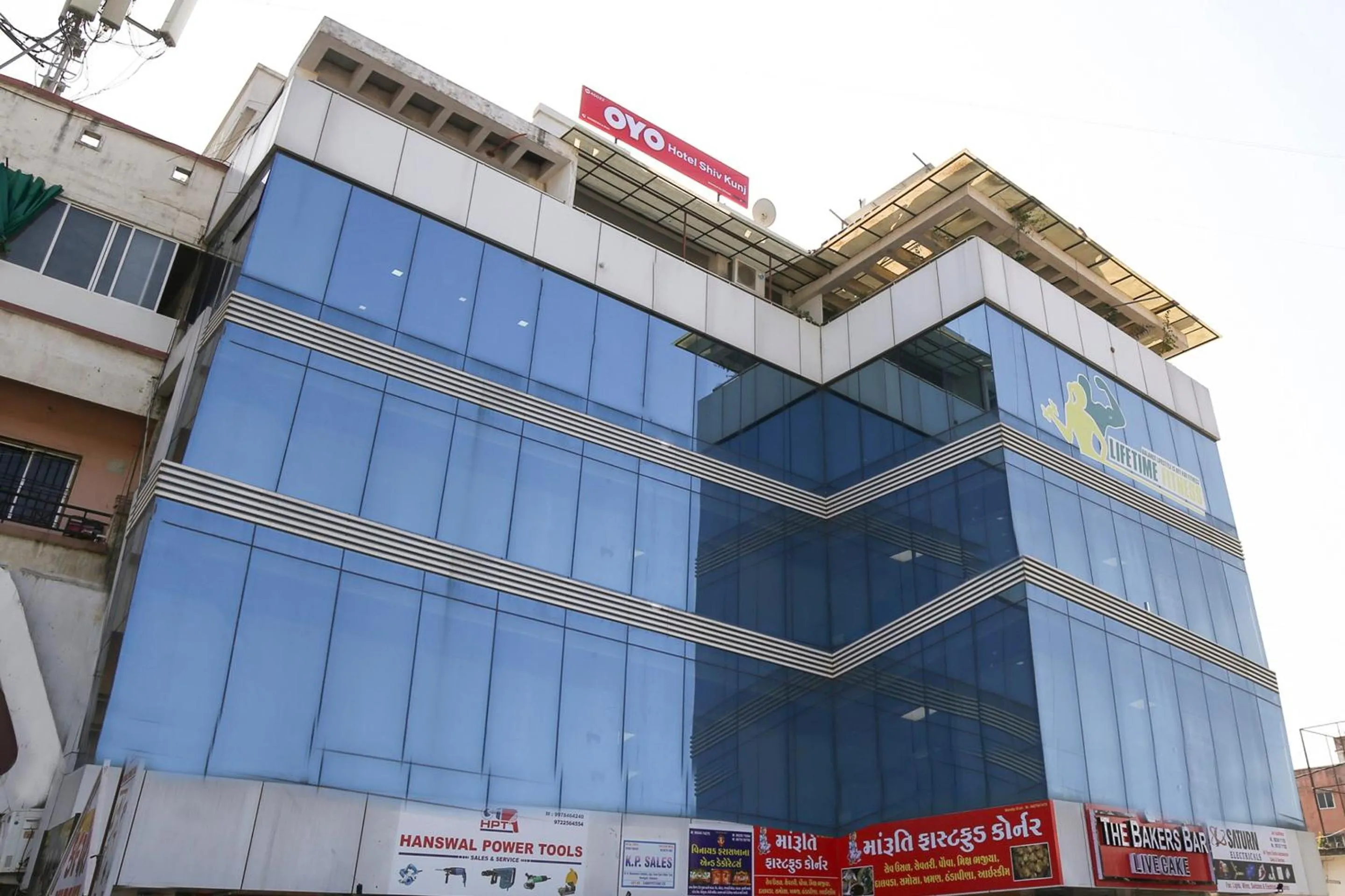 Facade/entrance in Hotel O Shiv Kunj