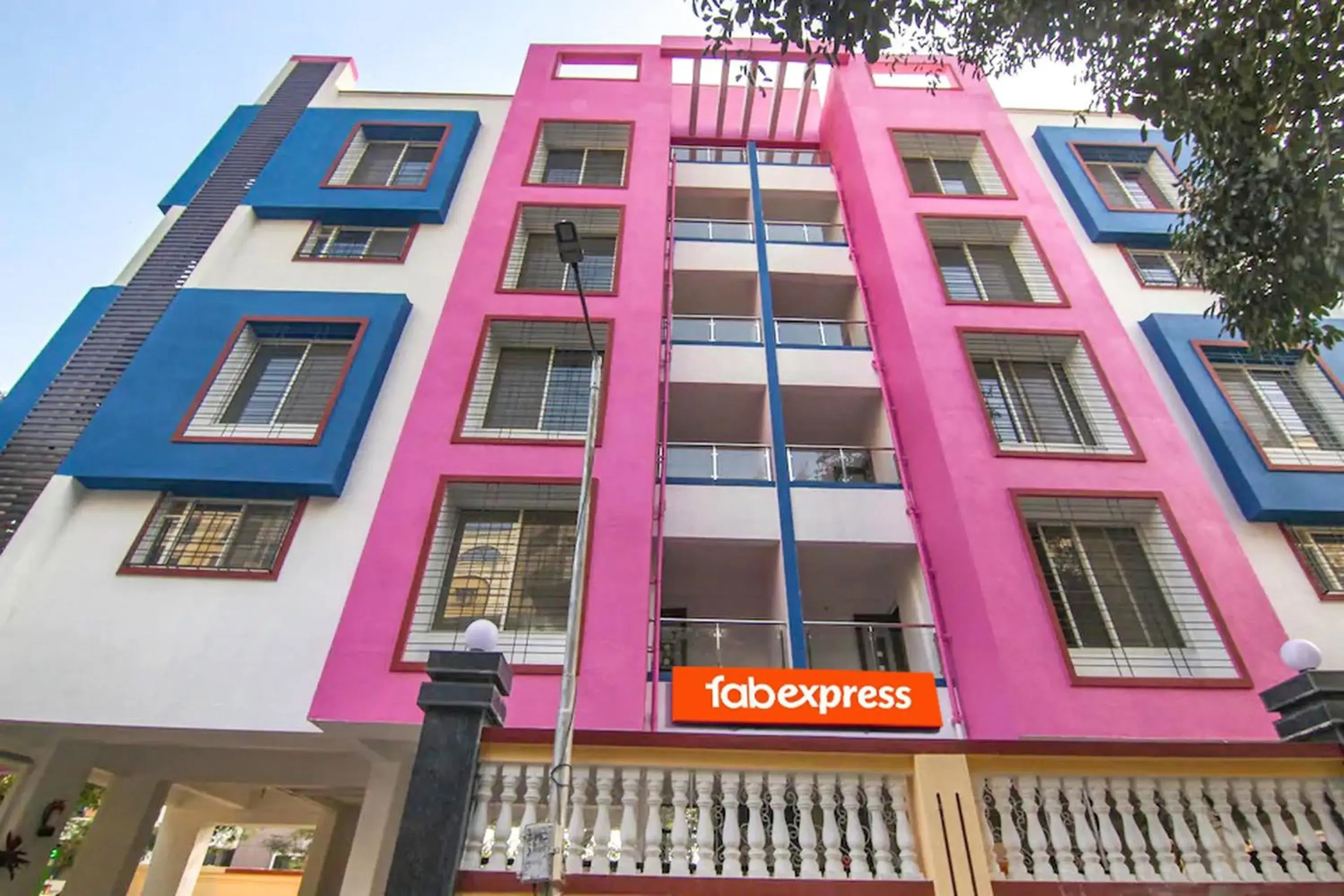 Property building in FabExpress Golden Leaf Airport Property building in FabExpress Golden Leaf Airport