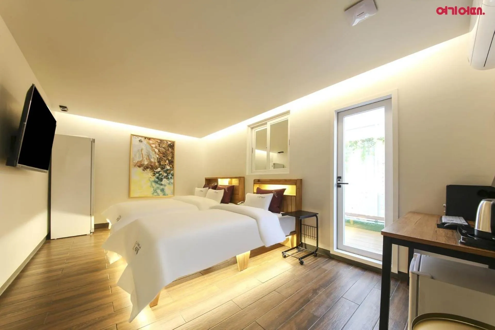 Bed in Hotel Yeogijoa