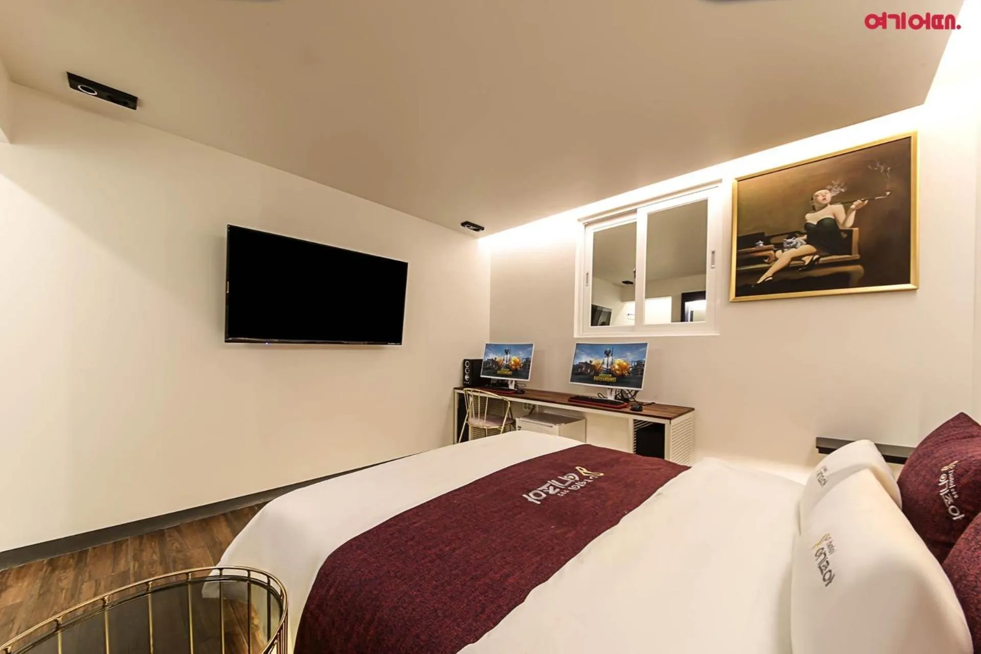 Bed in Hotel Yeogijoa