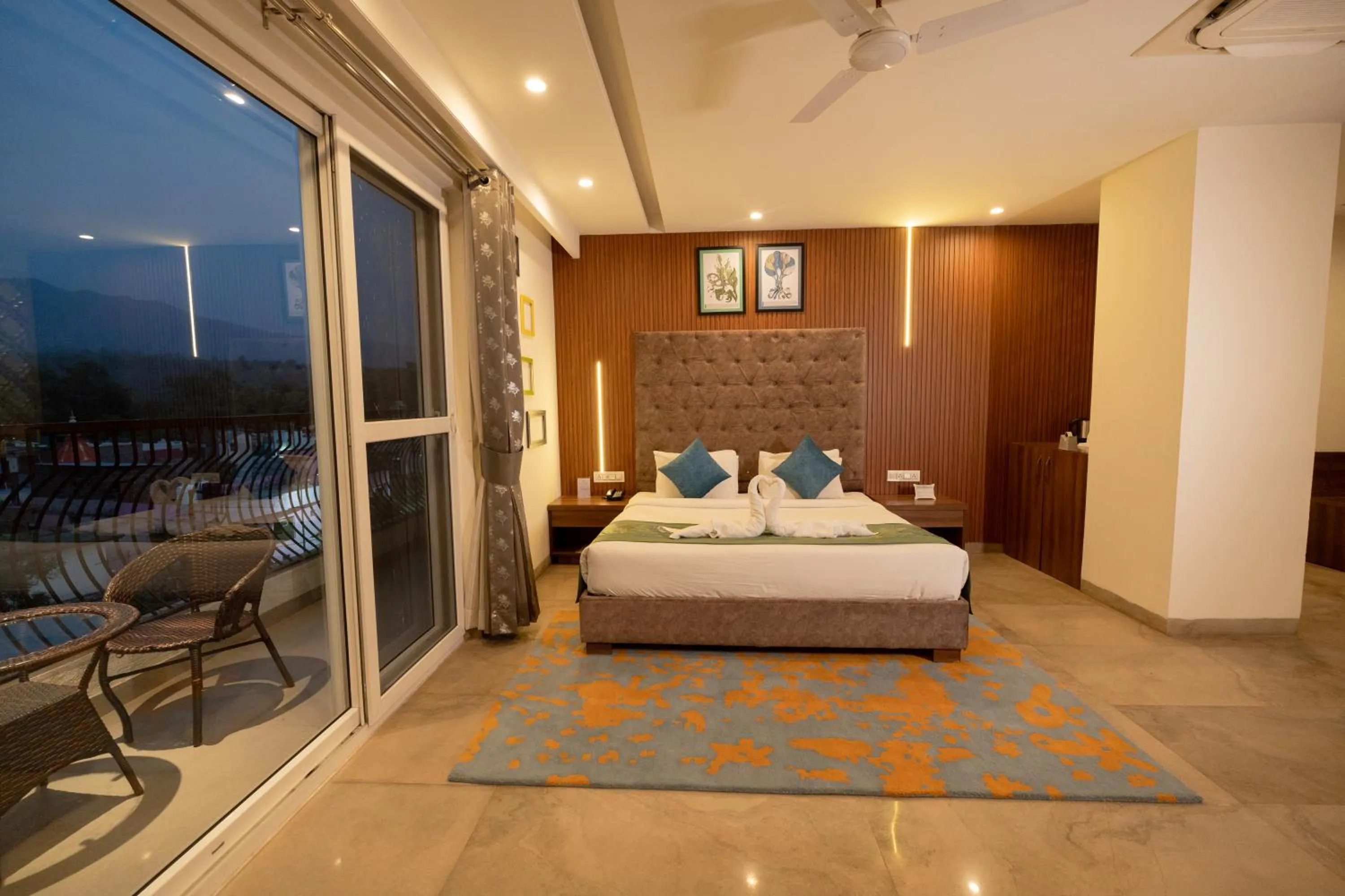 Bed in HOLYWATER Hotel by Ganga Kinare #150 mts from Ganga Ghat Rishikesh