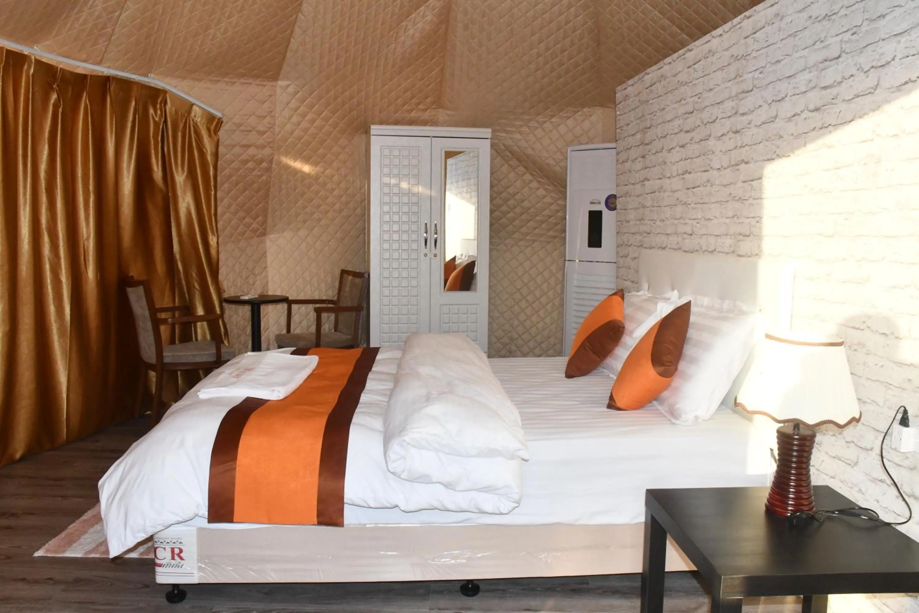 Bed in The Dunes Camping & Safari RAK