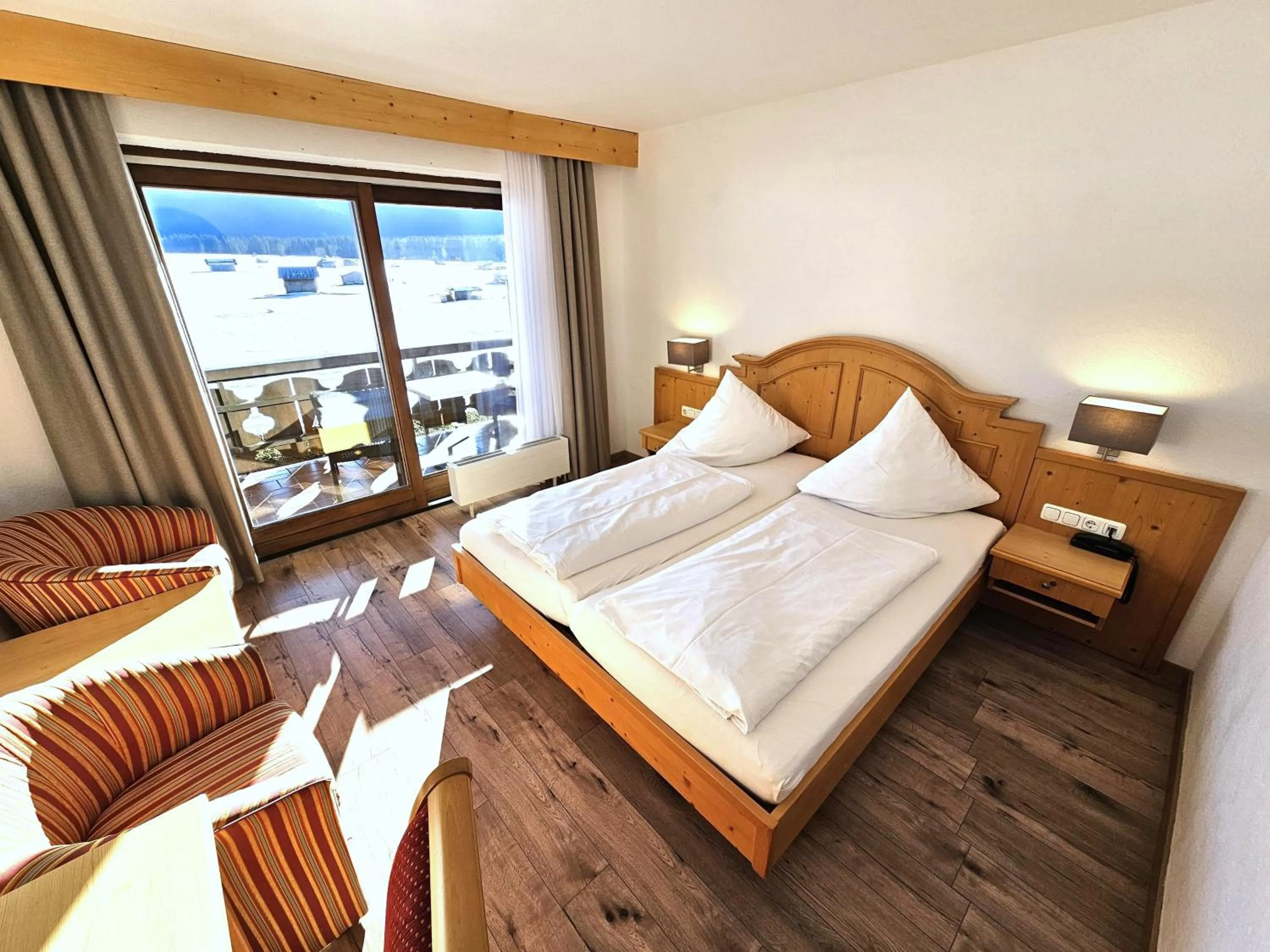 View (from property/room), Bed in Hotel Cafe Fuggerhof