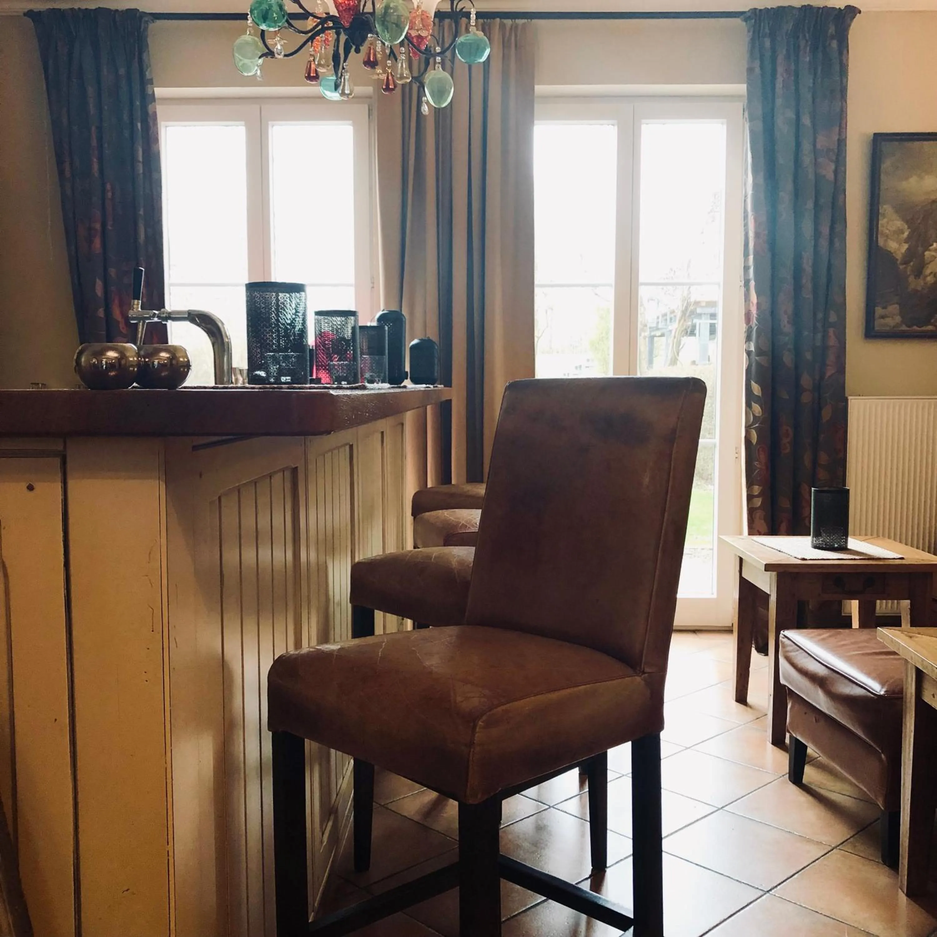 Restaurant/places to eat in Ampervilla Hotel