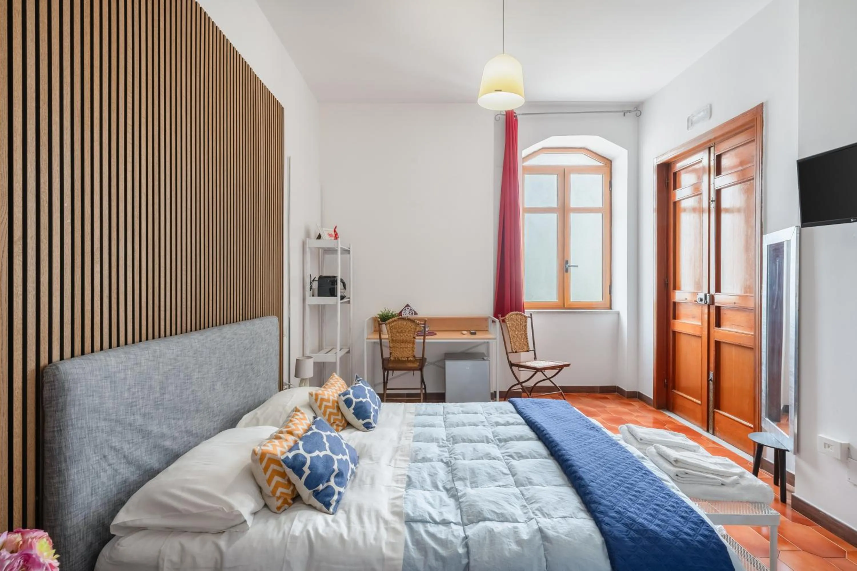 Photo of the whole room, Bed in B&B Vera's Home Pompei