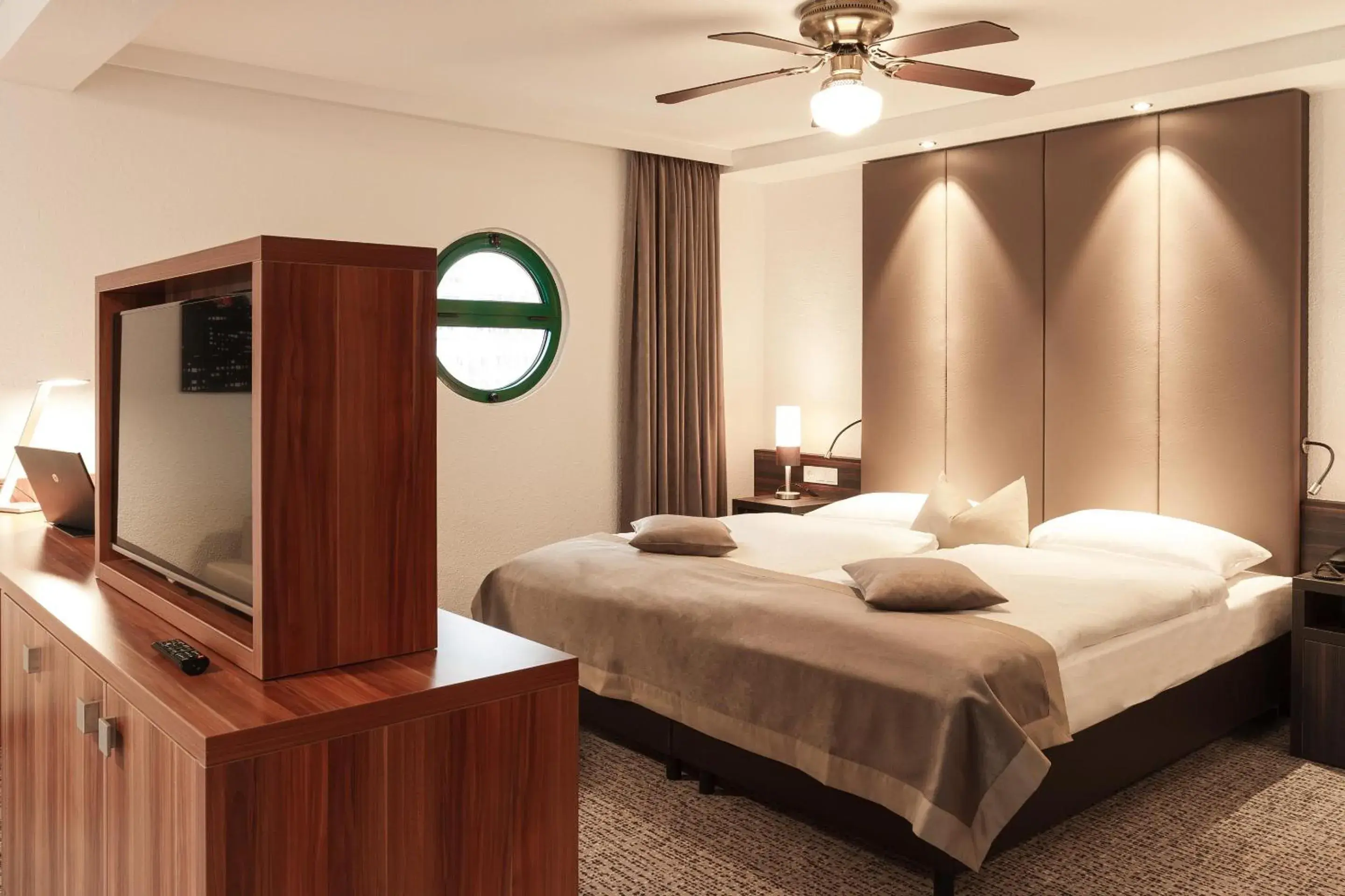 Bedroom, Bed in MAXX Hotel Jena Bedroom, Bed in MAXX Hotel Jena