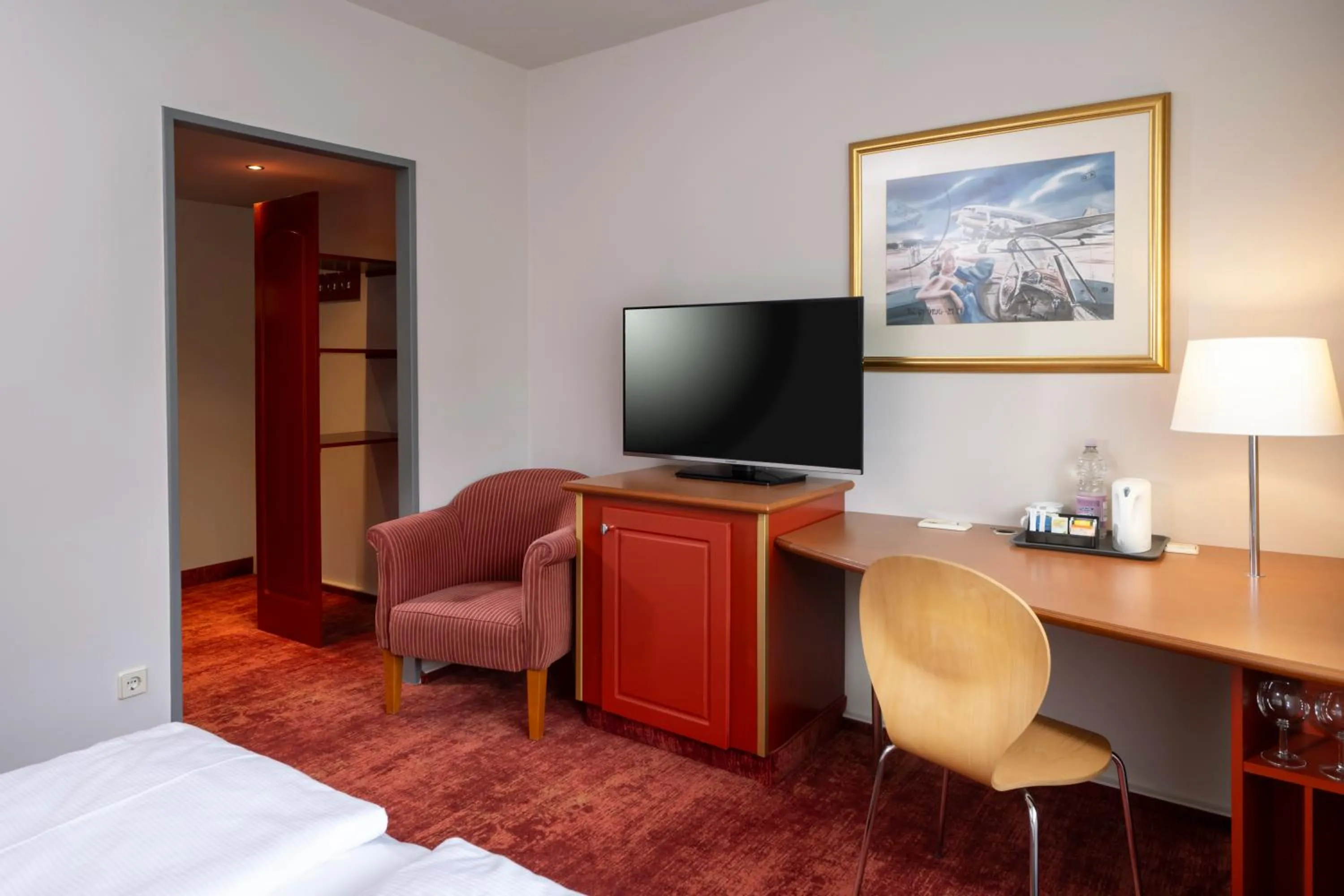 Living room, Bed in SORAT Hotel Berlin