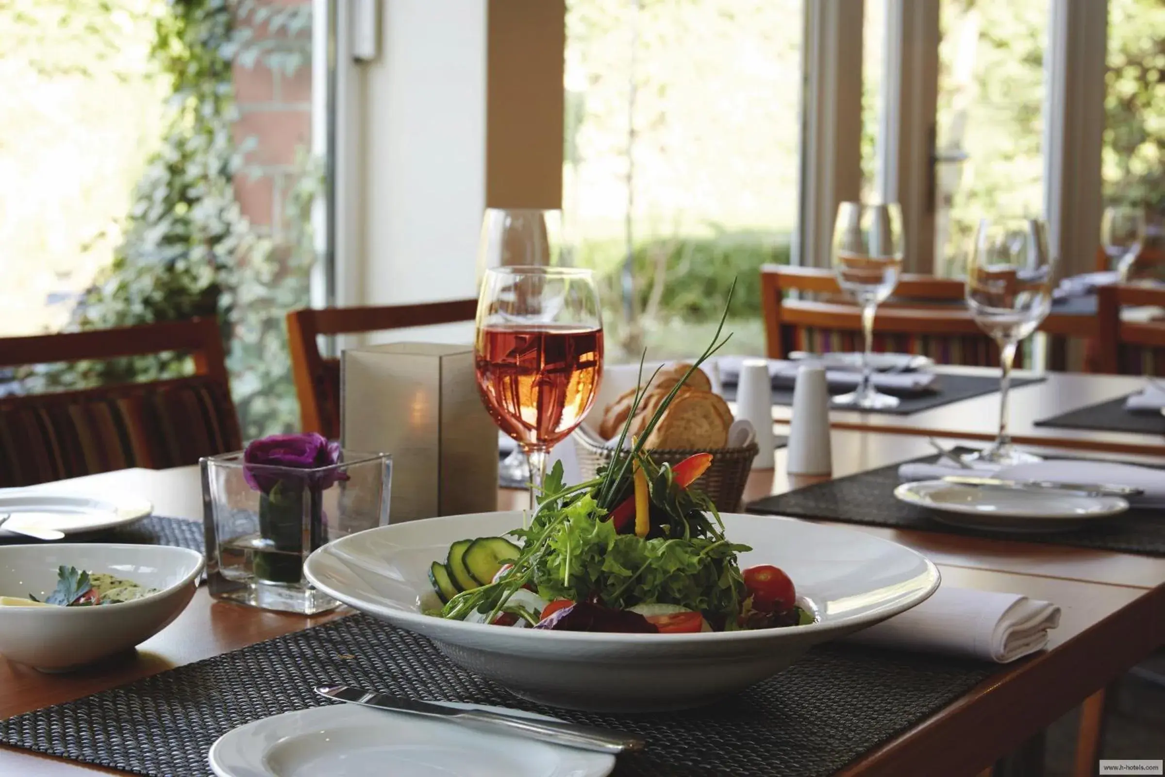 Restaurant/places to eat in H+ Hotel Köln Hürth Restaurant/places to eat in H+ Hotel Köln Hürth