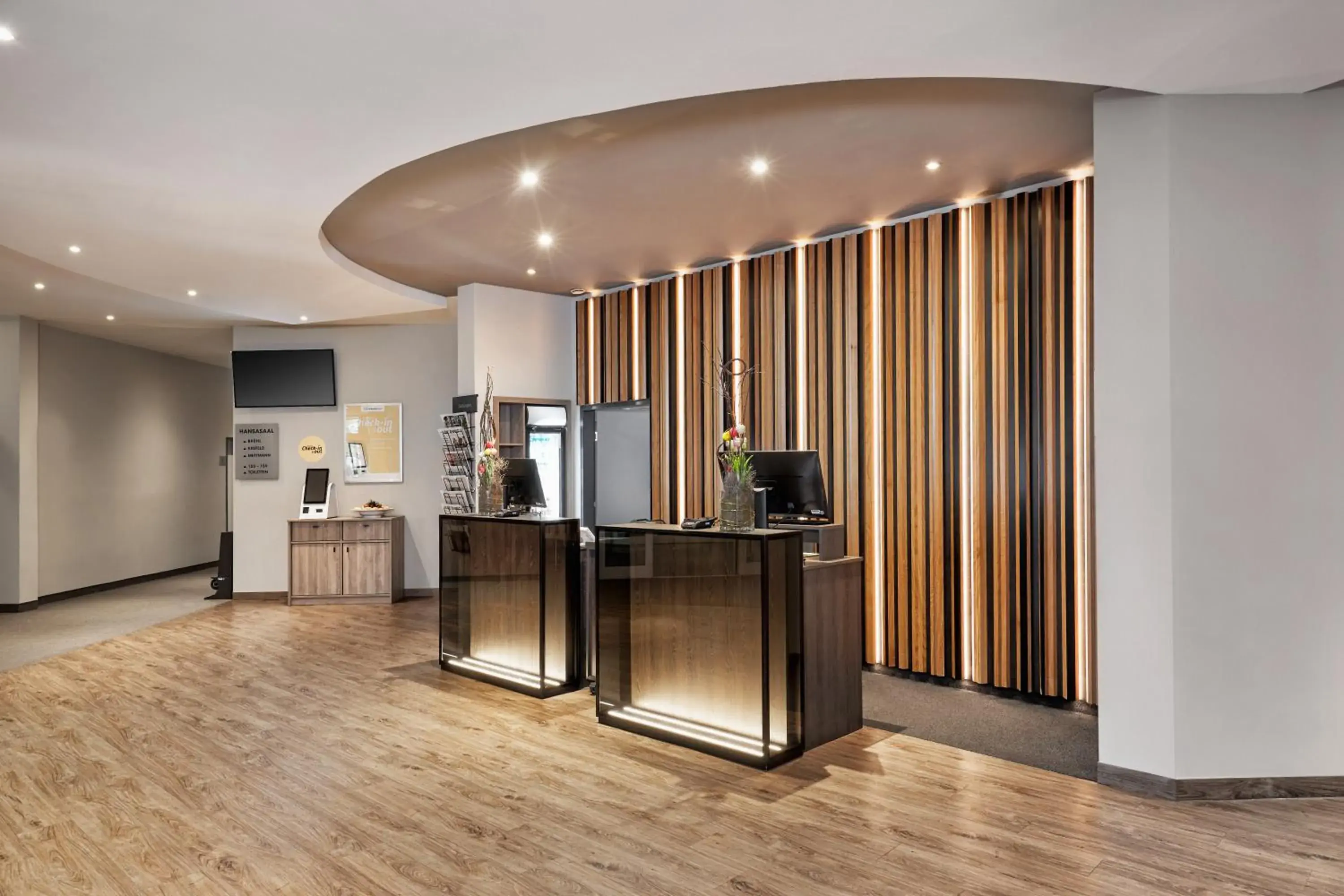 Lobby or reception in H+ Hotel Köln Hürth Lobby or reception in H+ Hotel Köln Hürth