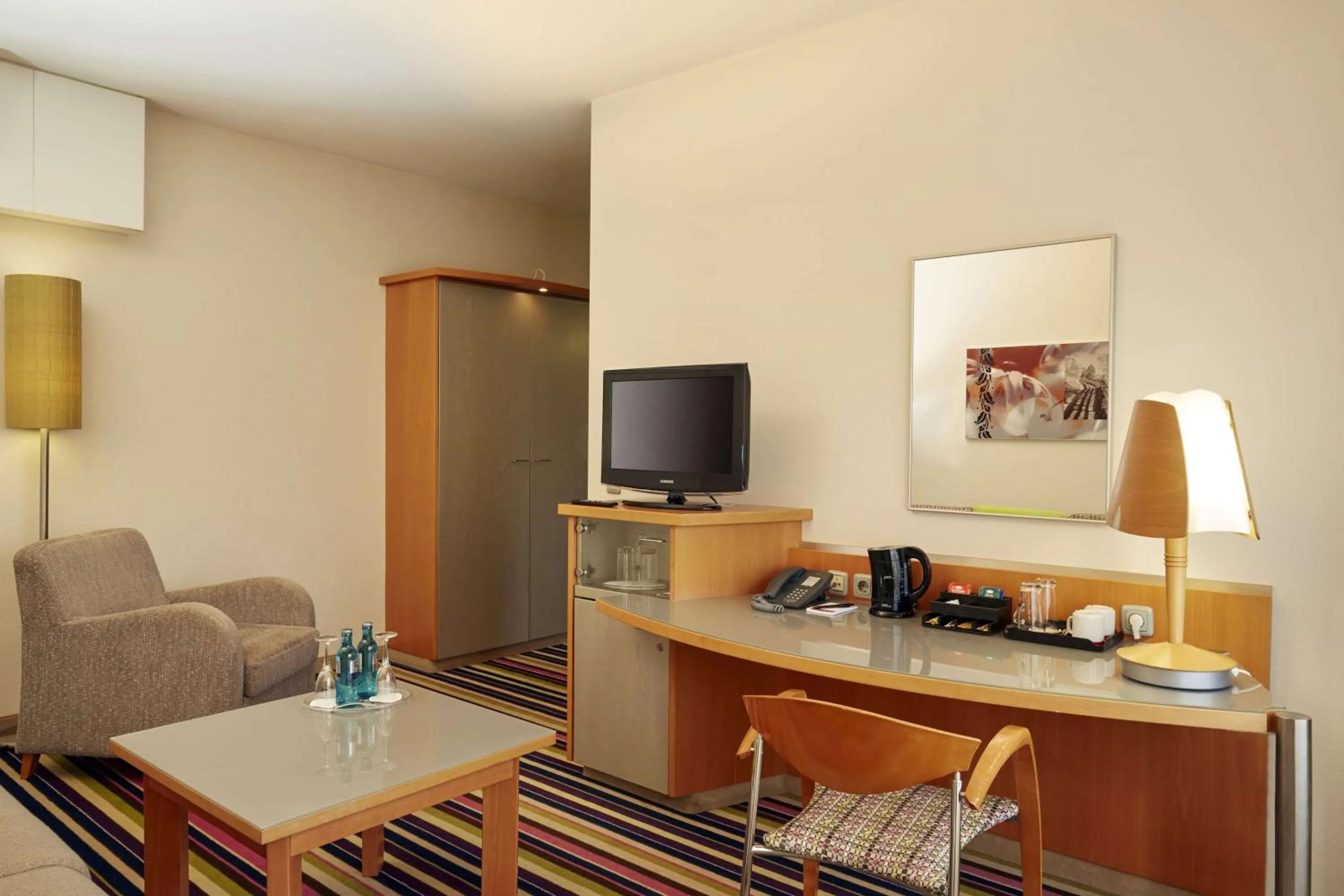 Photo of the whole room in H+ Hotel Köln Hürth