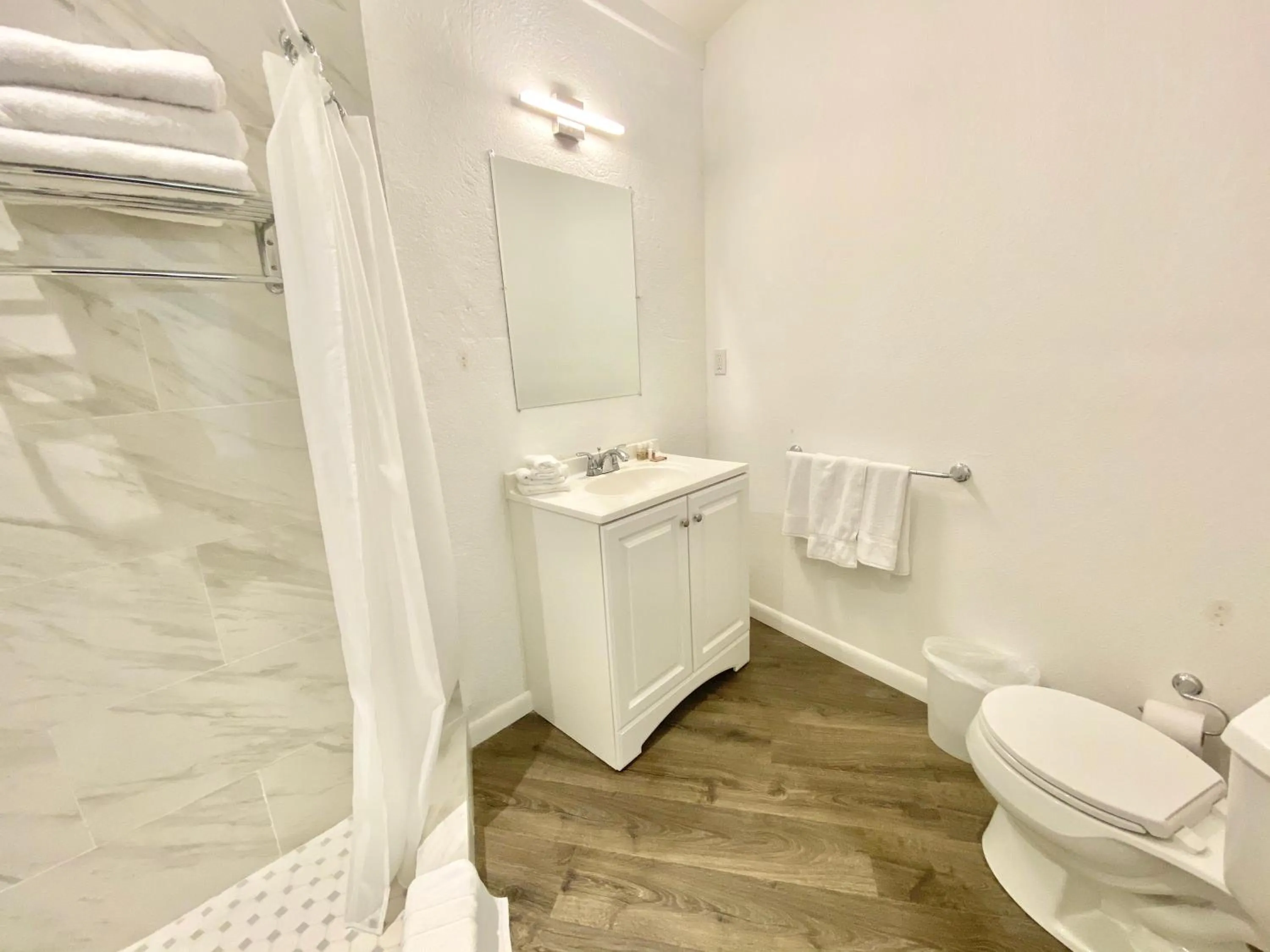 The Sunset Cove and Rainbow Room