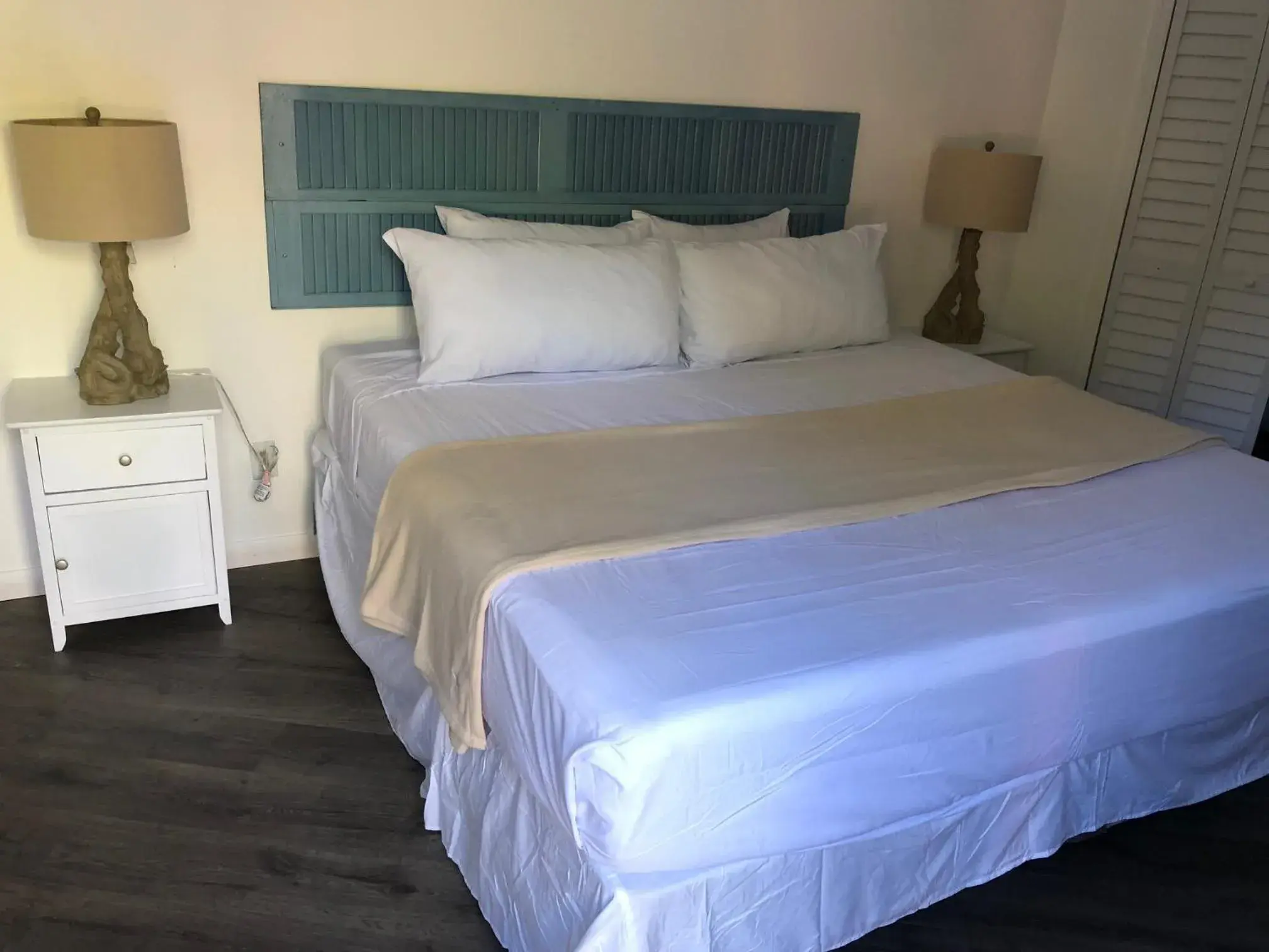 King Room with Garden View in The Sunset Cove and Rainbow Room King Room with Garden View in The Sunset Cove and Rainbow Room