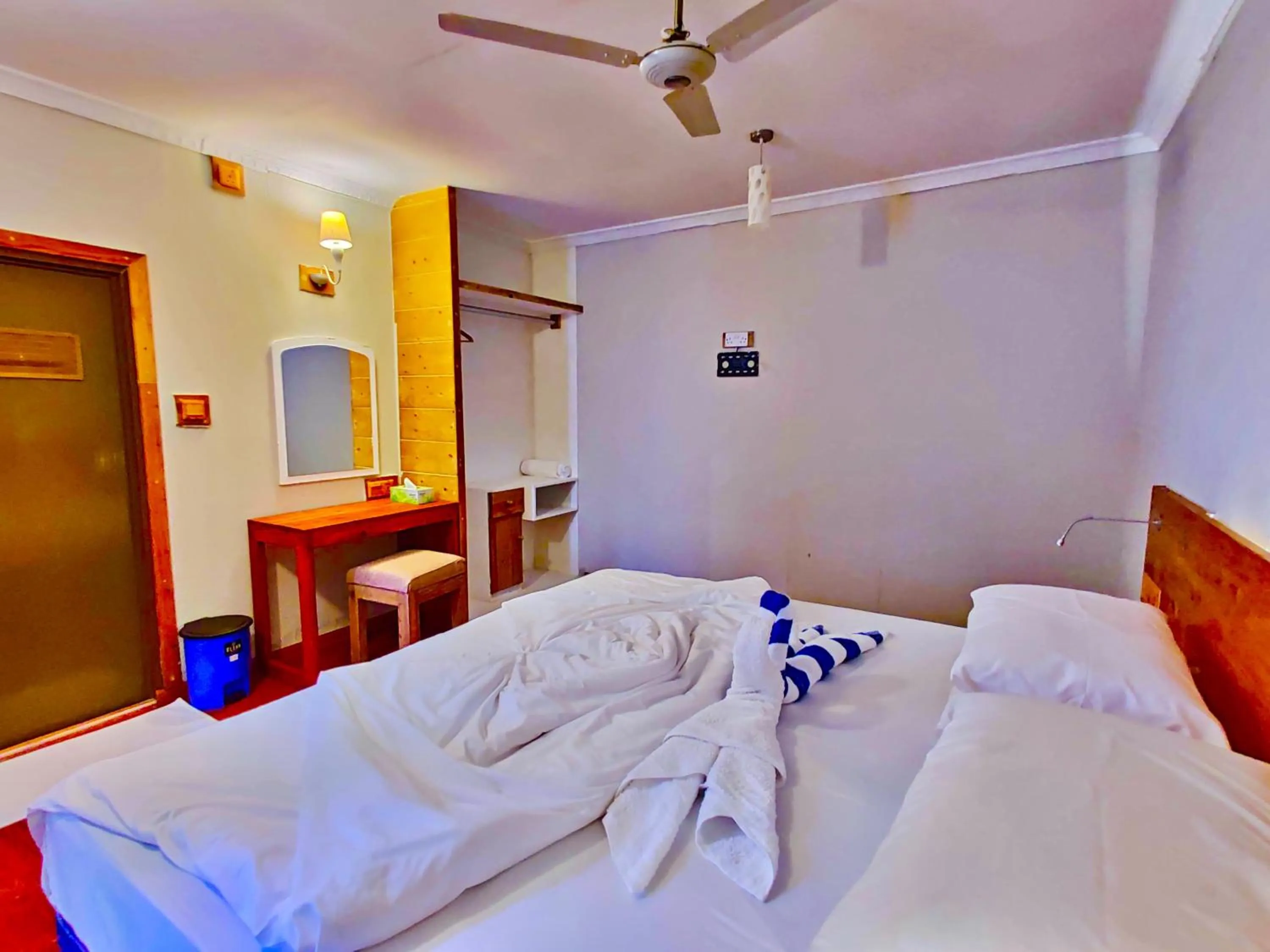 Bedroom, Bed in Ocean Way Guraidhoo