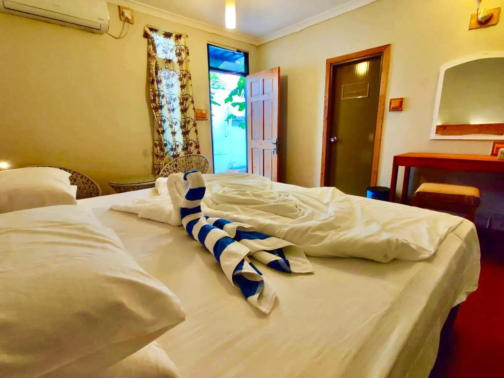 Bedroom, Bed in Ocean Way Guraidhoo