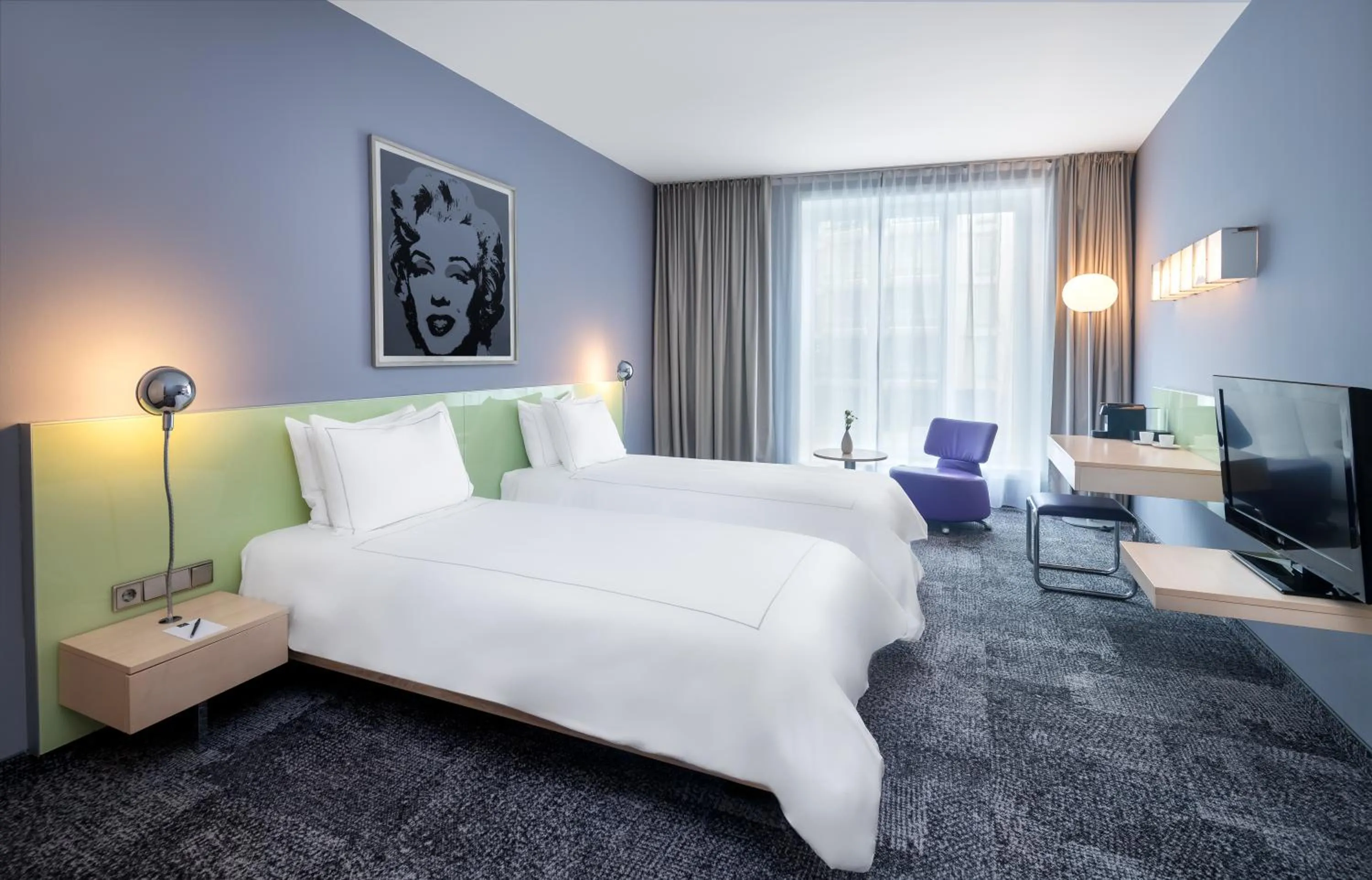 TV and multimedia, Bed in Park Plaza Berlin