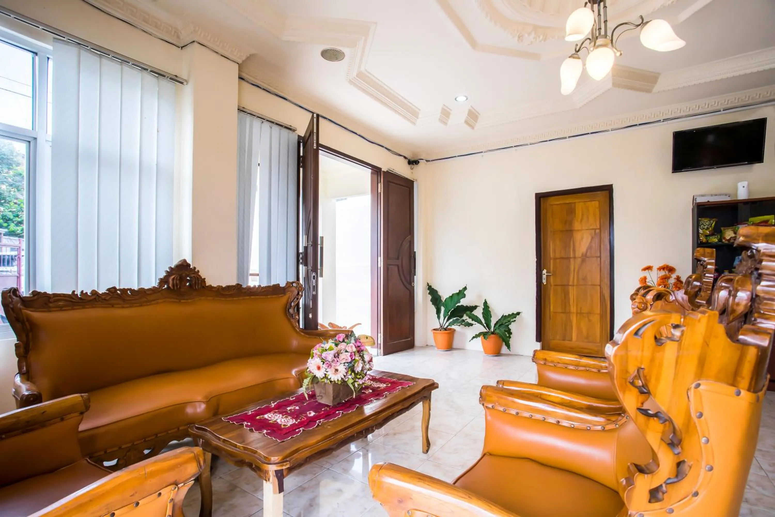 RedDoorz near Universitas Samratulangi Manado