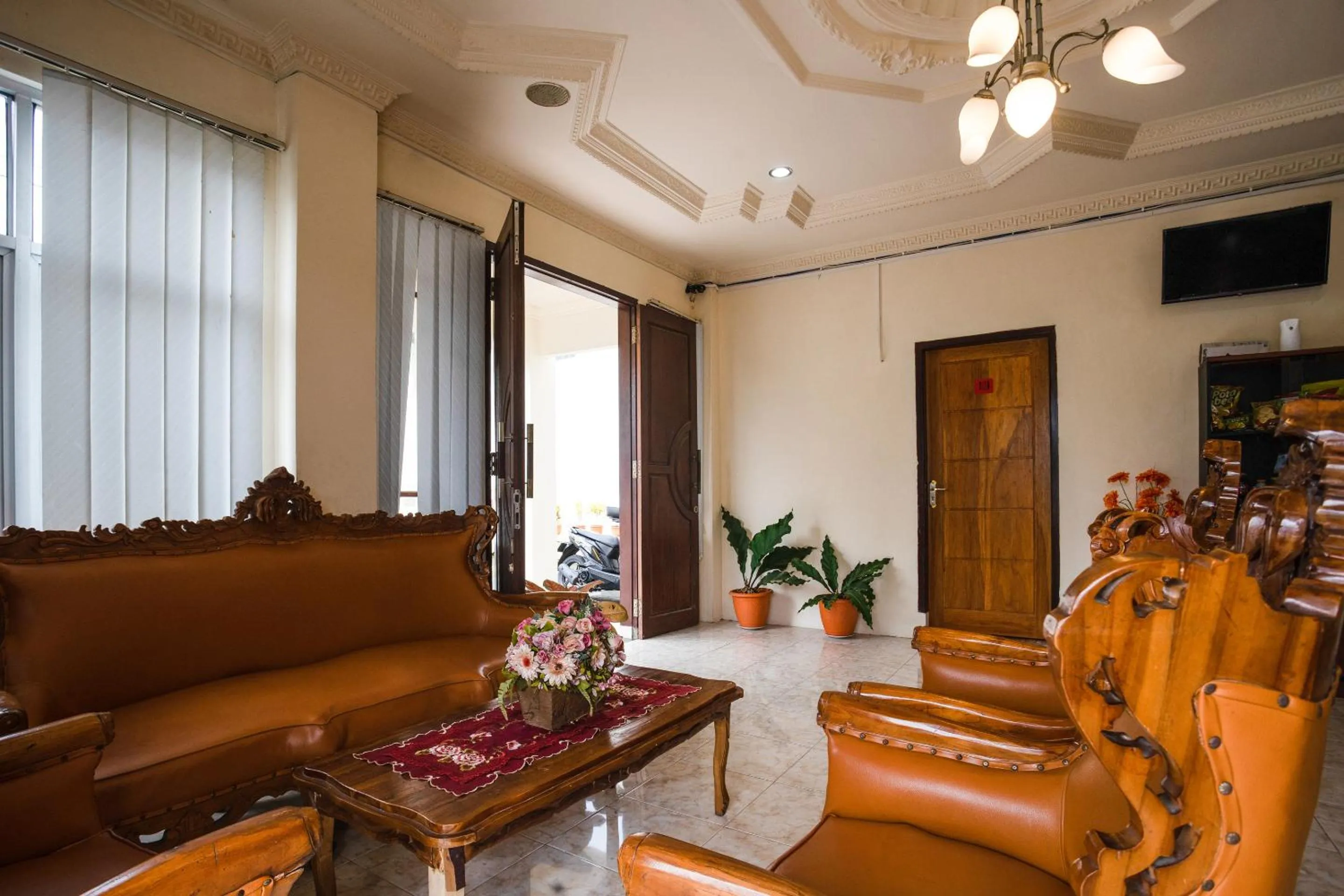 Lobby or reception in RedDoorz near Universitas Samratulangi Manado