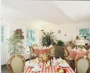 Restaurant/places to eat in Landguthotel Hotel-Pension Sperlingshof