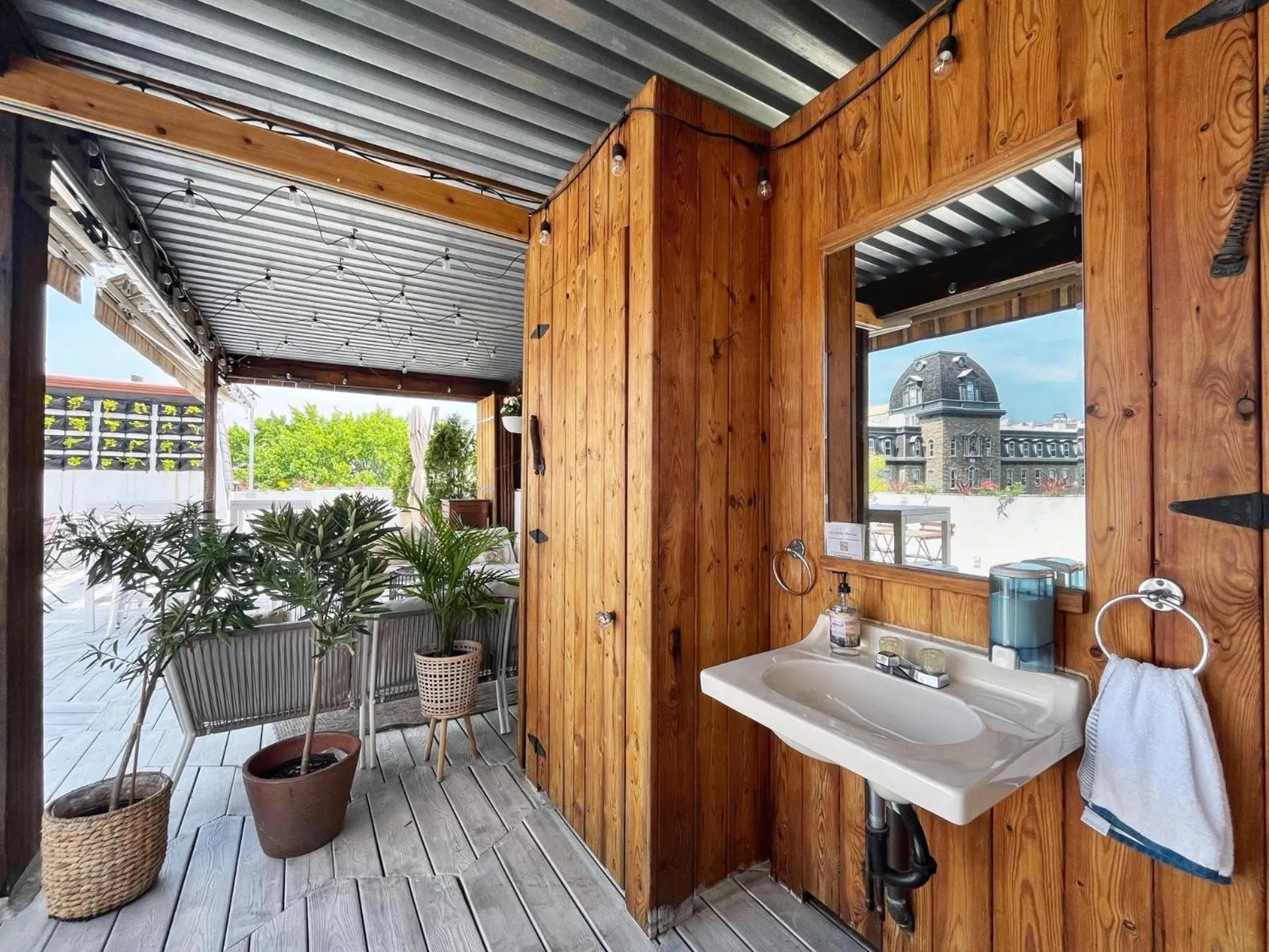 Patio in Auberge du Plateau