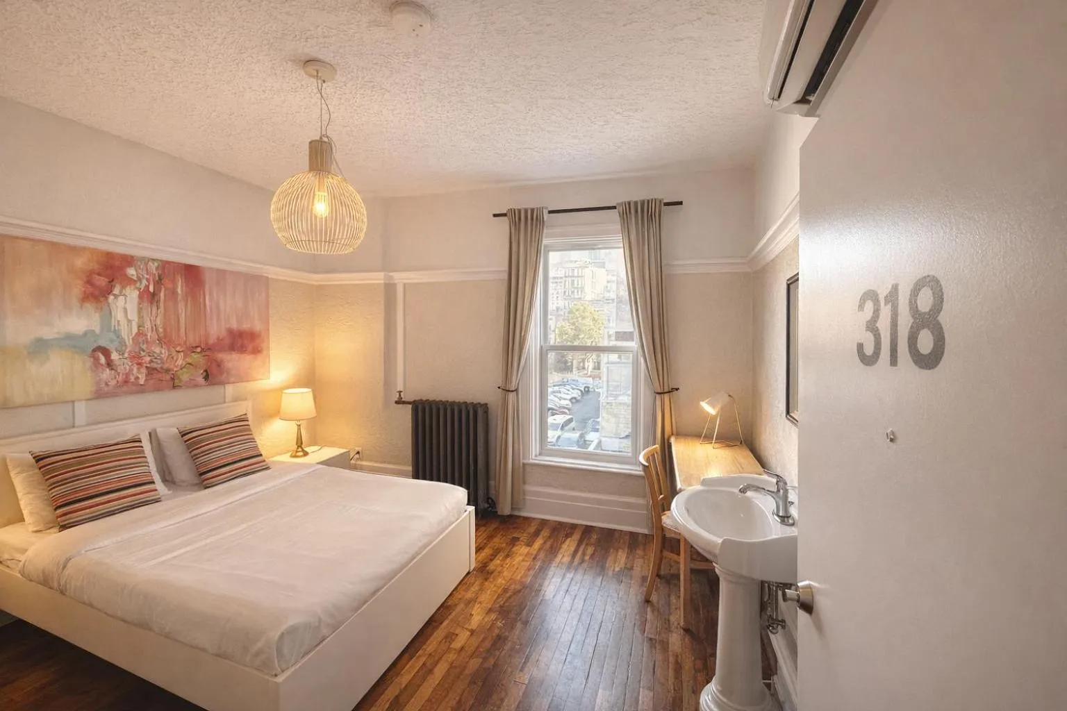 Property building, Bed in Auberge du Plateau