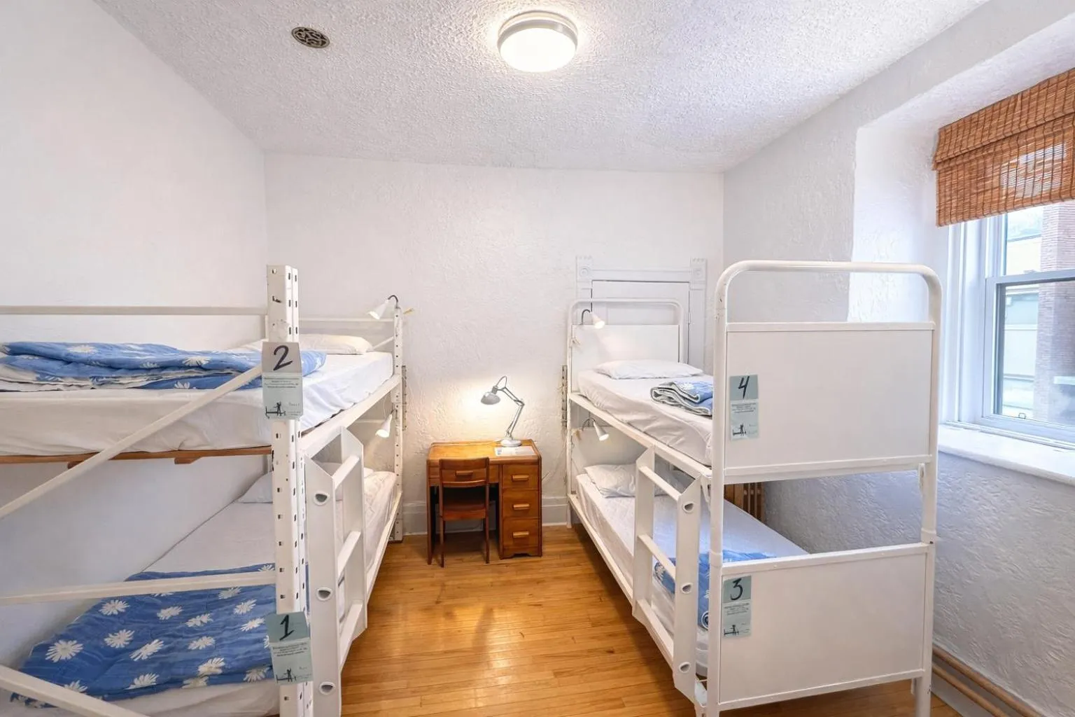 Bedroom, Bed in Auberge du Plateau