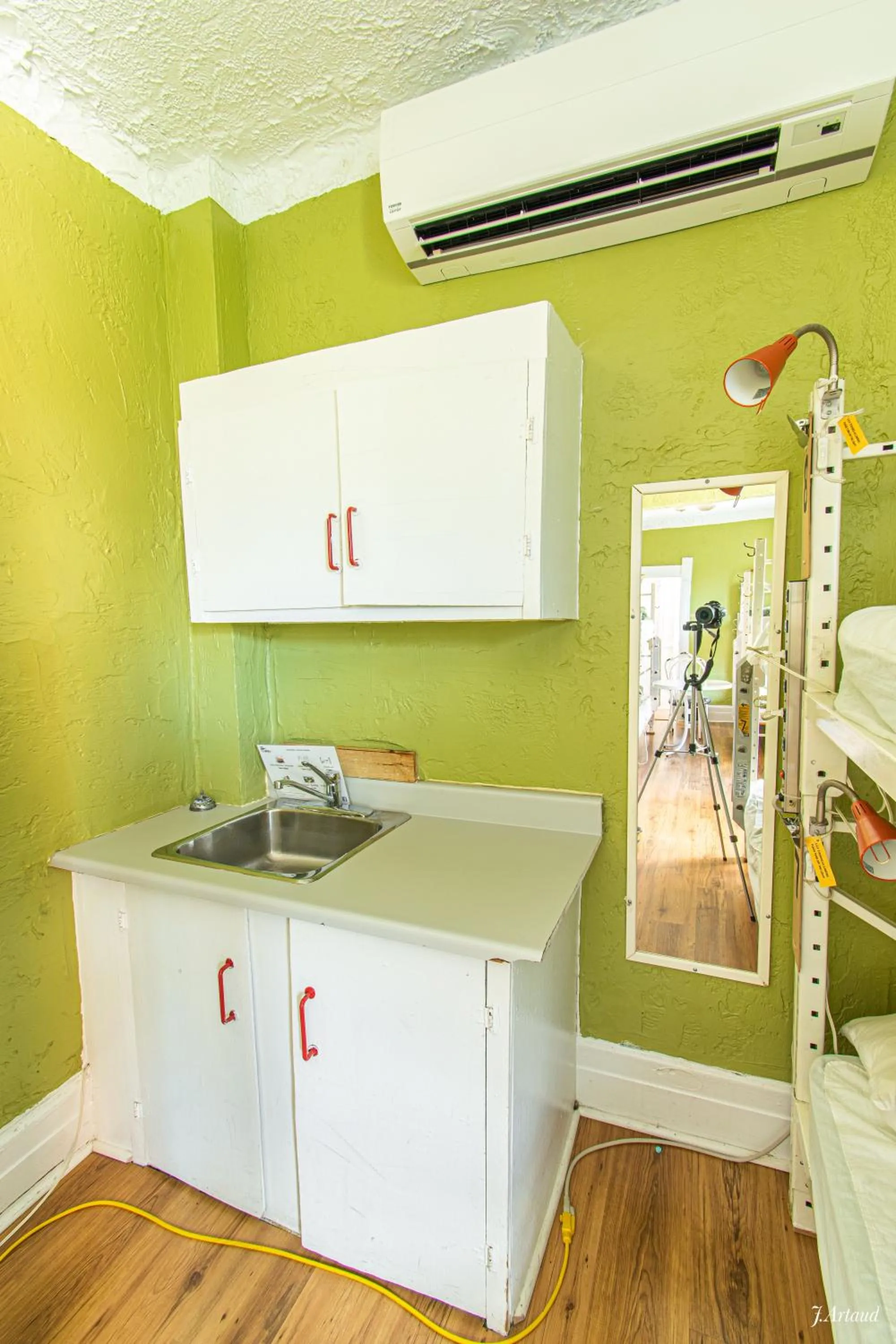 air conditioner in Auberge du Plateau