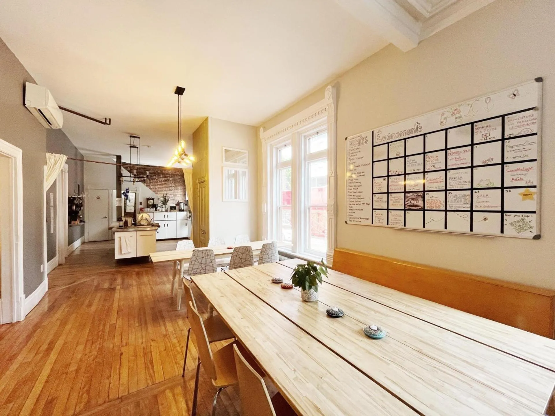 Dining area in Auberge du Plateau