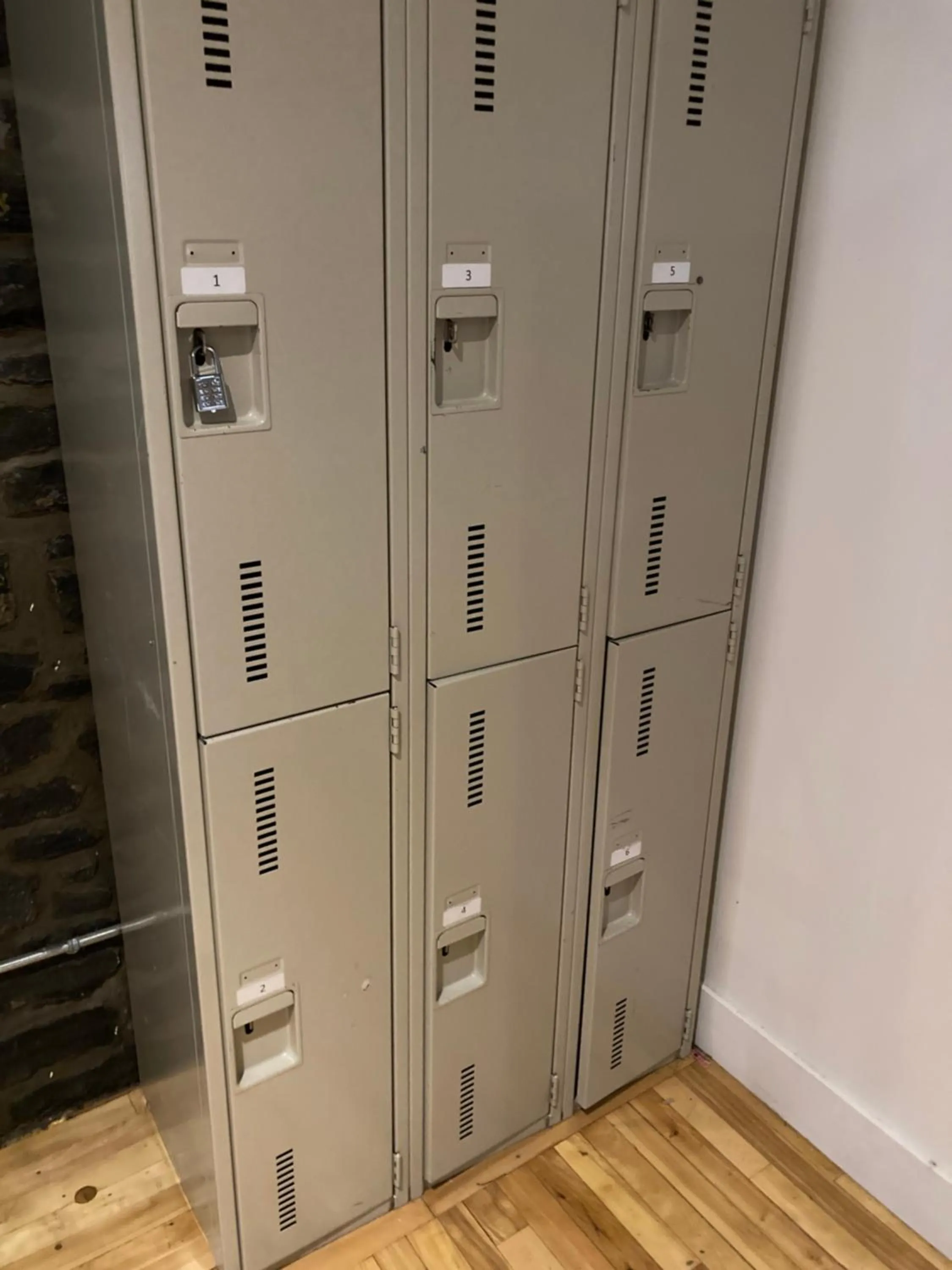 locker in Auberge Alternative