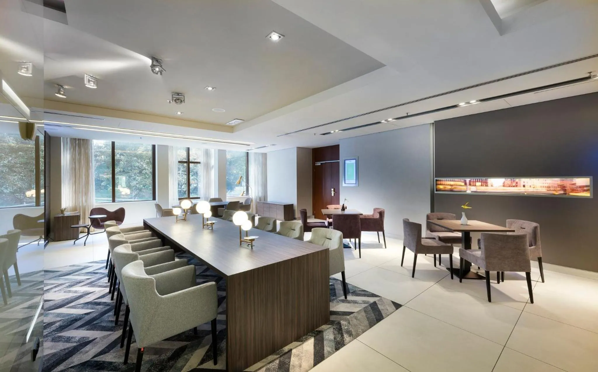 Restaurant/places to eat in Crowne Plaza Düsseldorf - Neuss by IHG