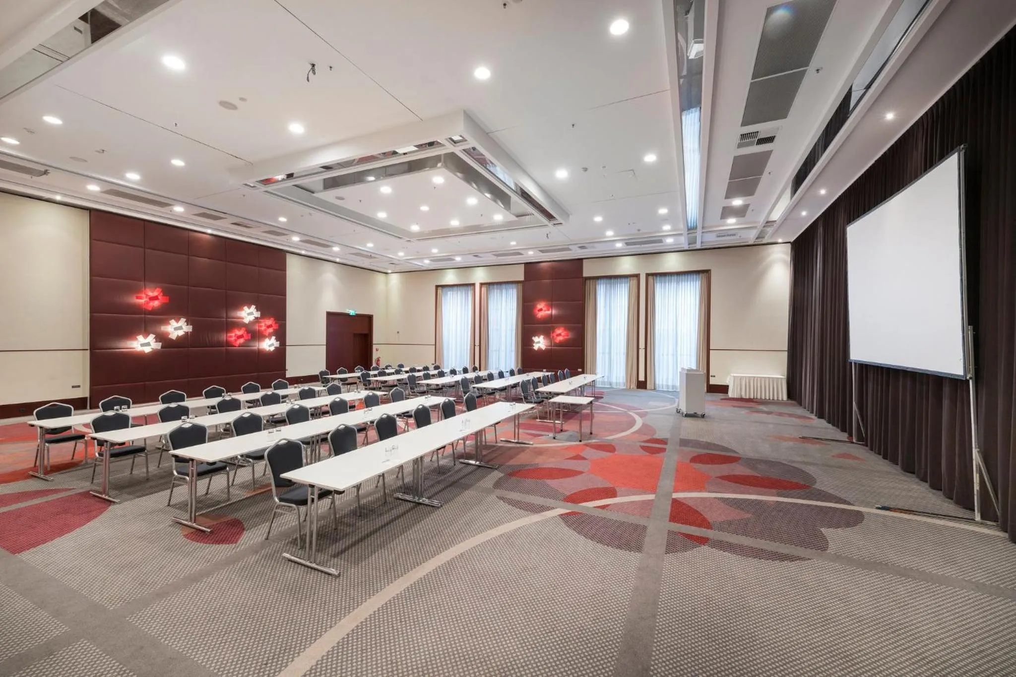 Meeting/conference room in Crowne Plaza Düsseldorf - Neuss by IHG
