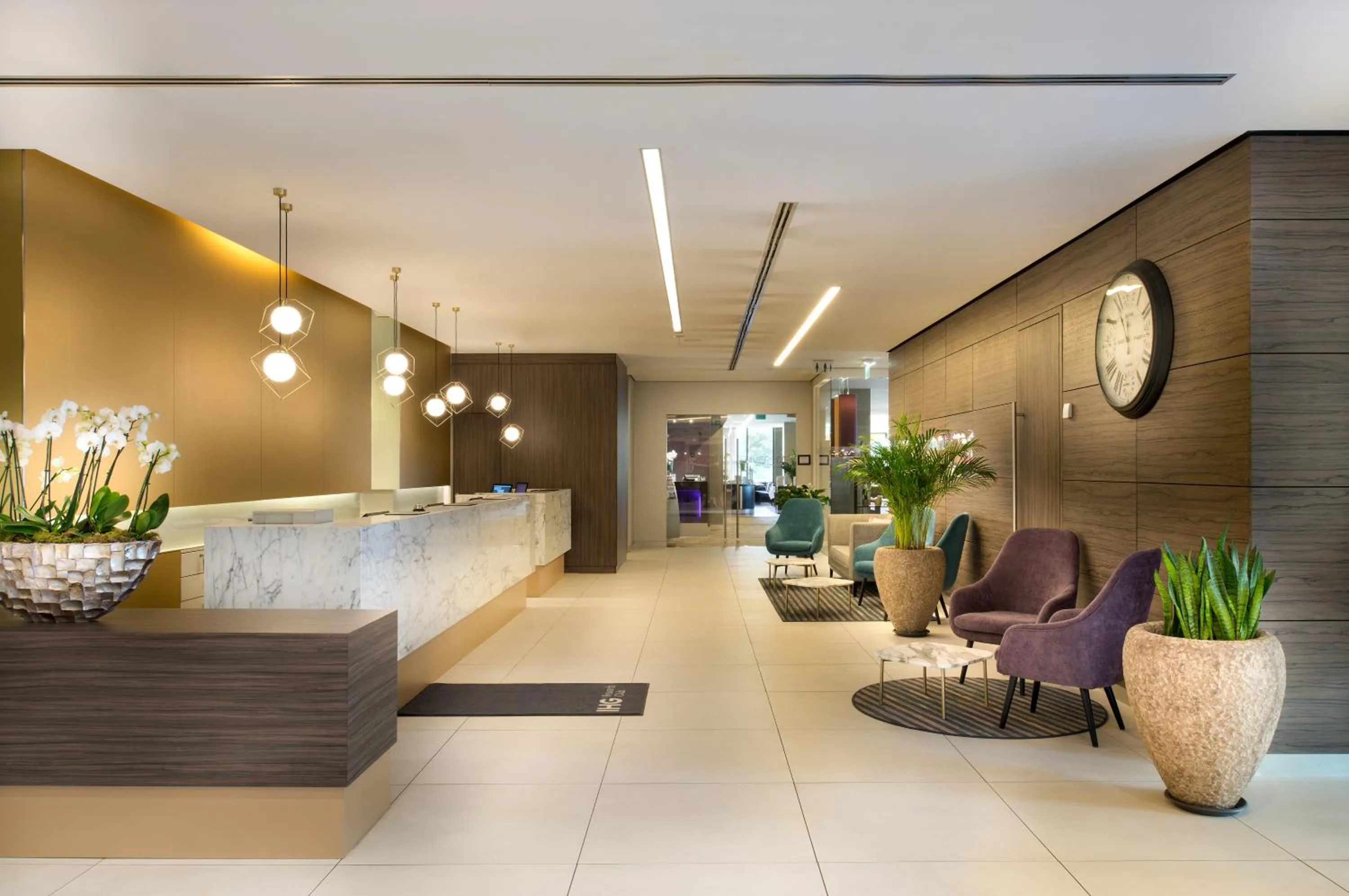 Lobby or reception in Crowne Plaza Düsseldorf - Neuss by IHG