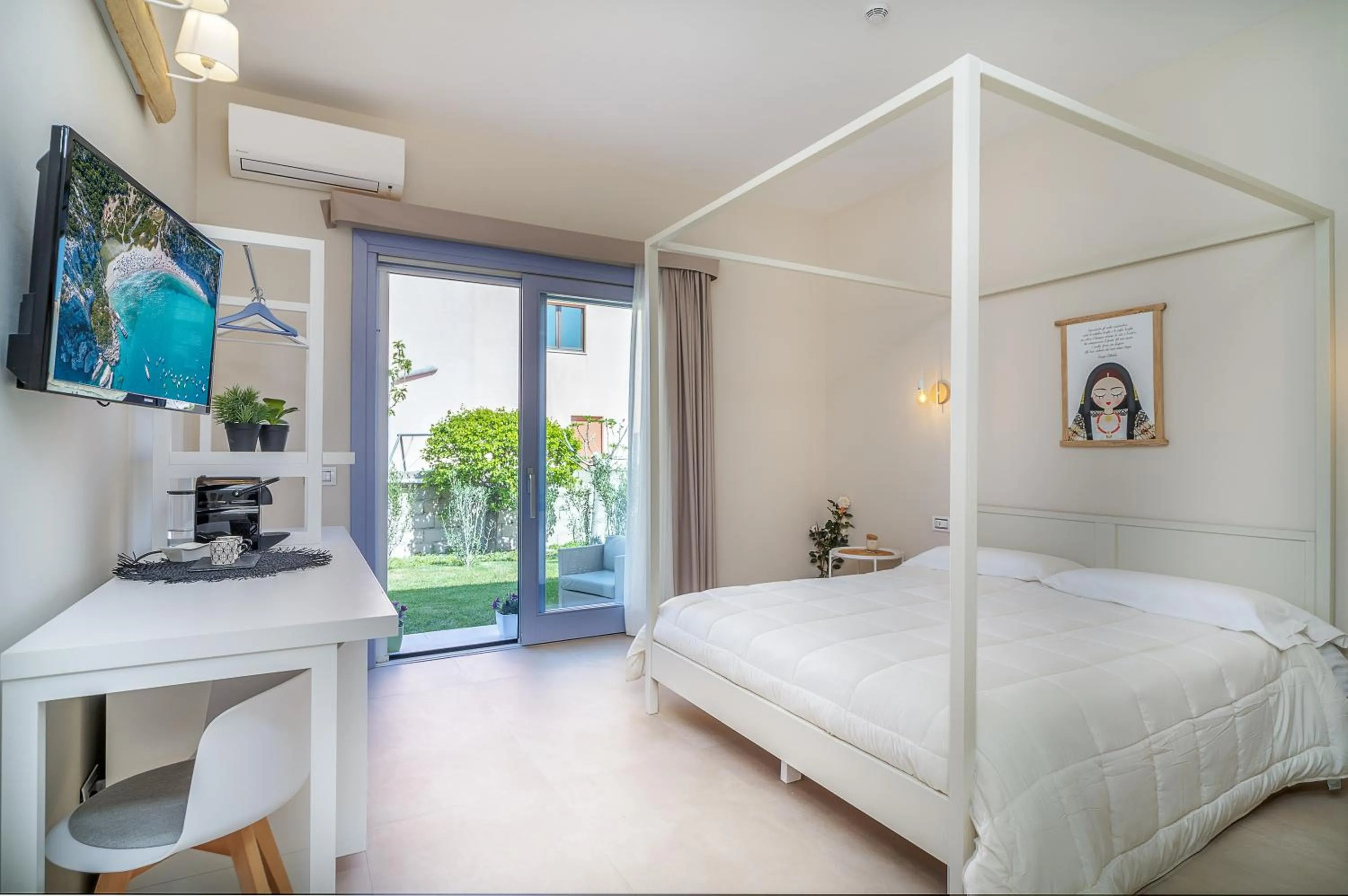 Deluxe Room (2 Adults + 1 Child) - single occupancy in Enjoy Your Stay - Guest House - Olbia