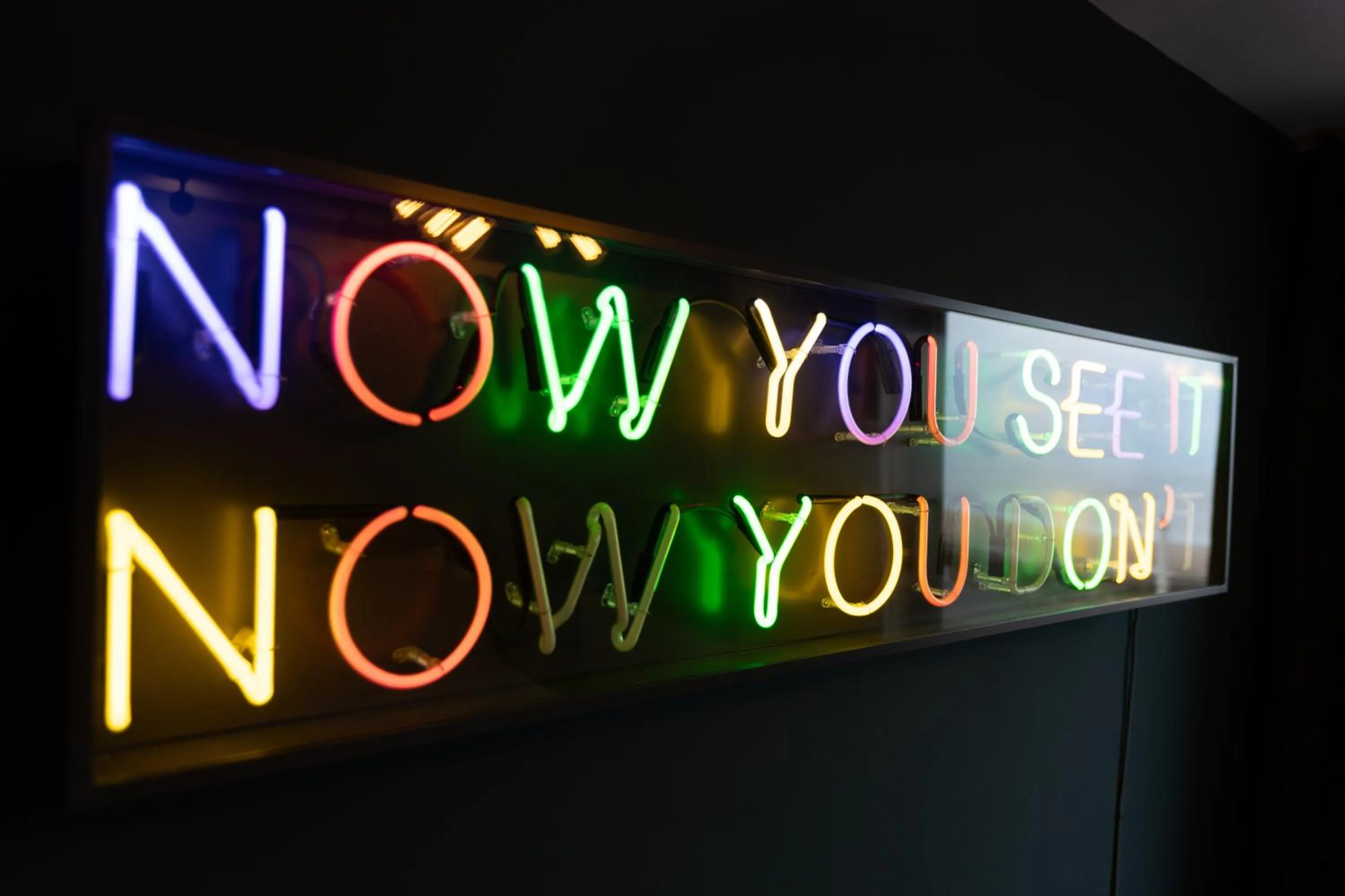 Logo/Certificate/Sign in ART B&B