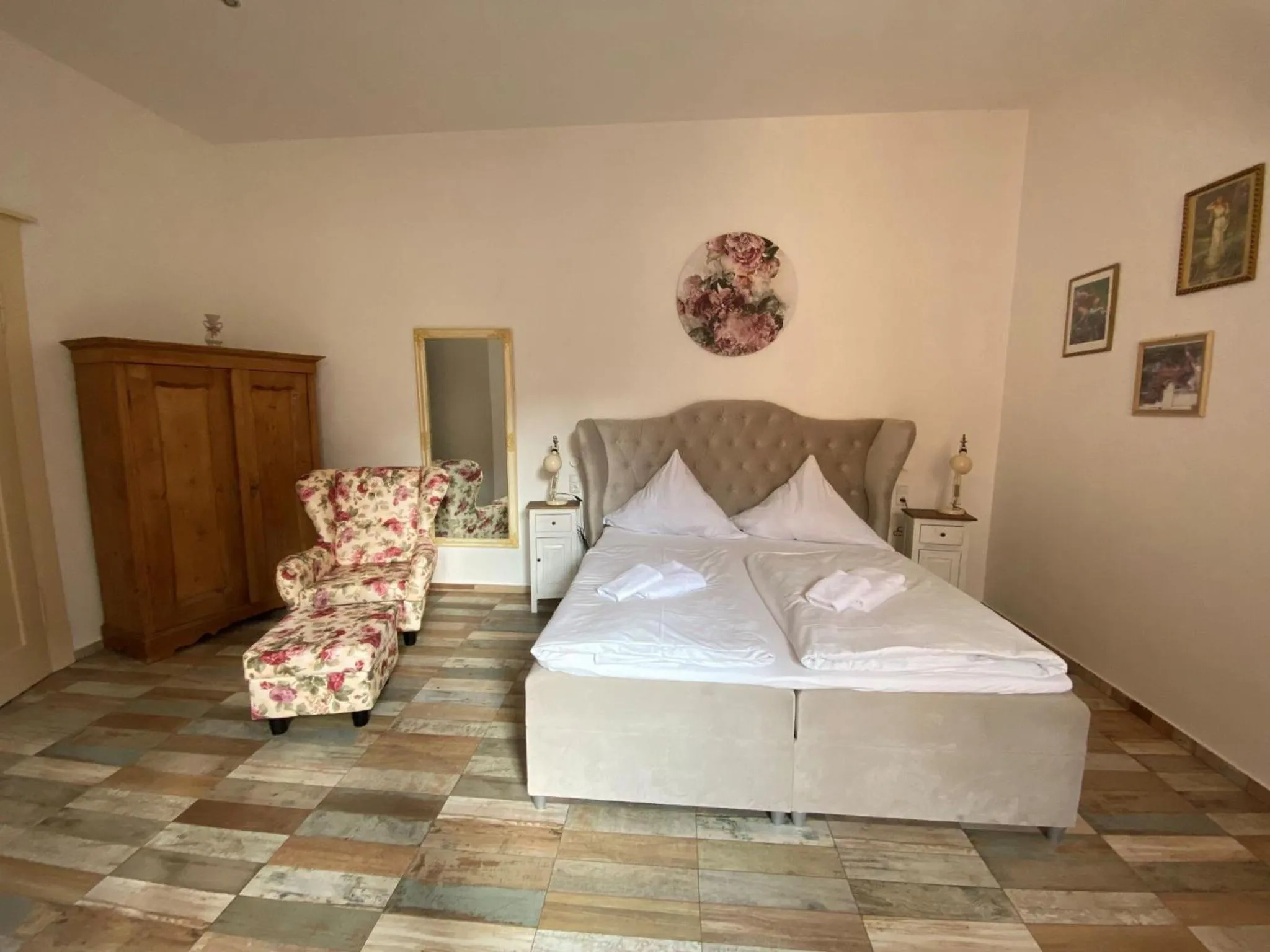 Bedroom, Bed in Avalon Bed & Breakfast Themen/- Nichtraucherhotel