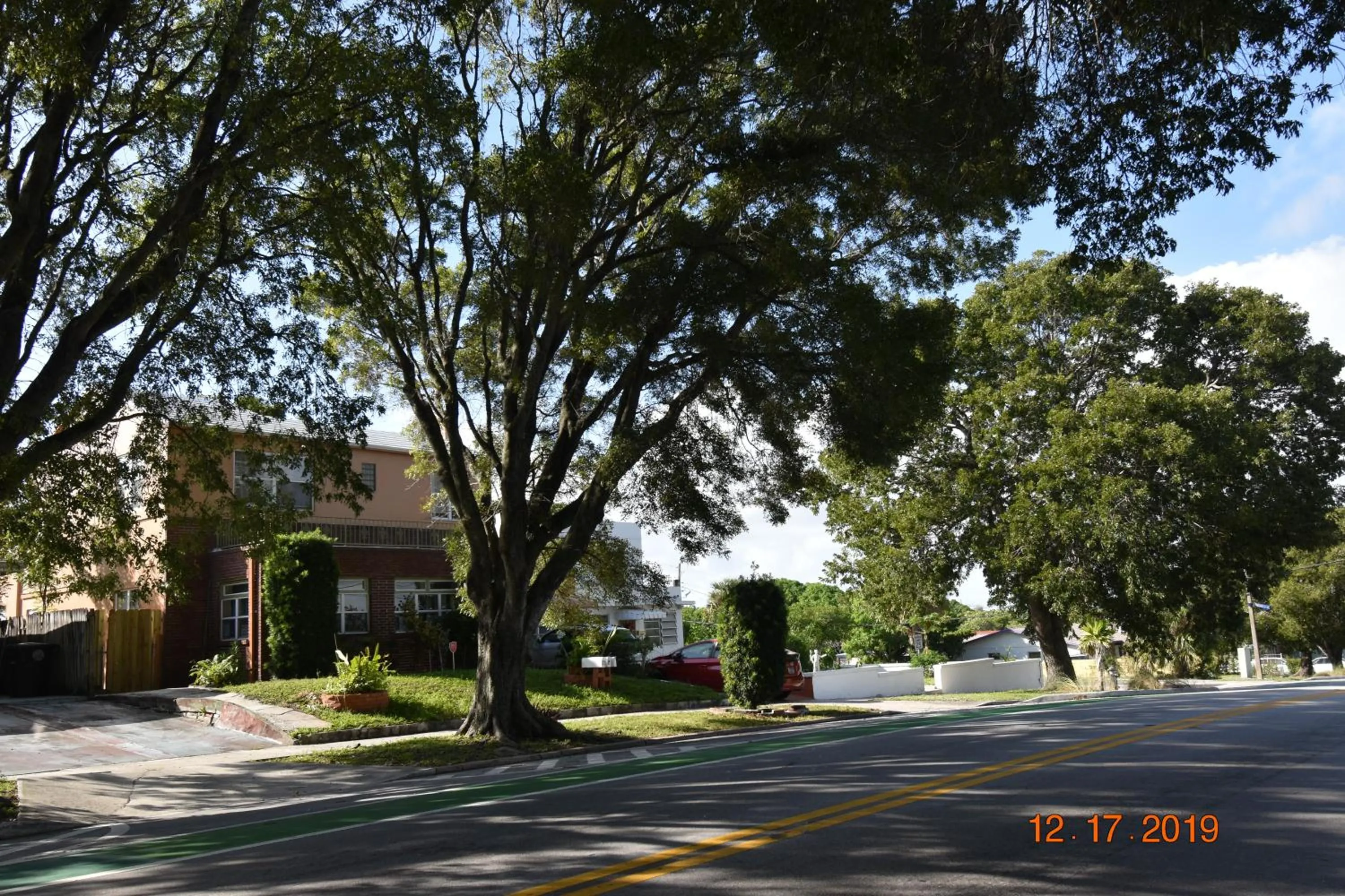 Property building in Palm Beach Mermaid