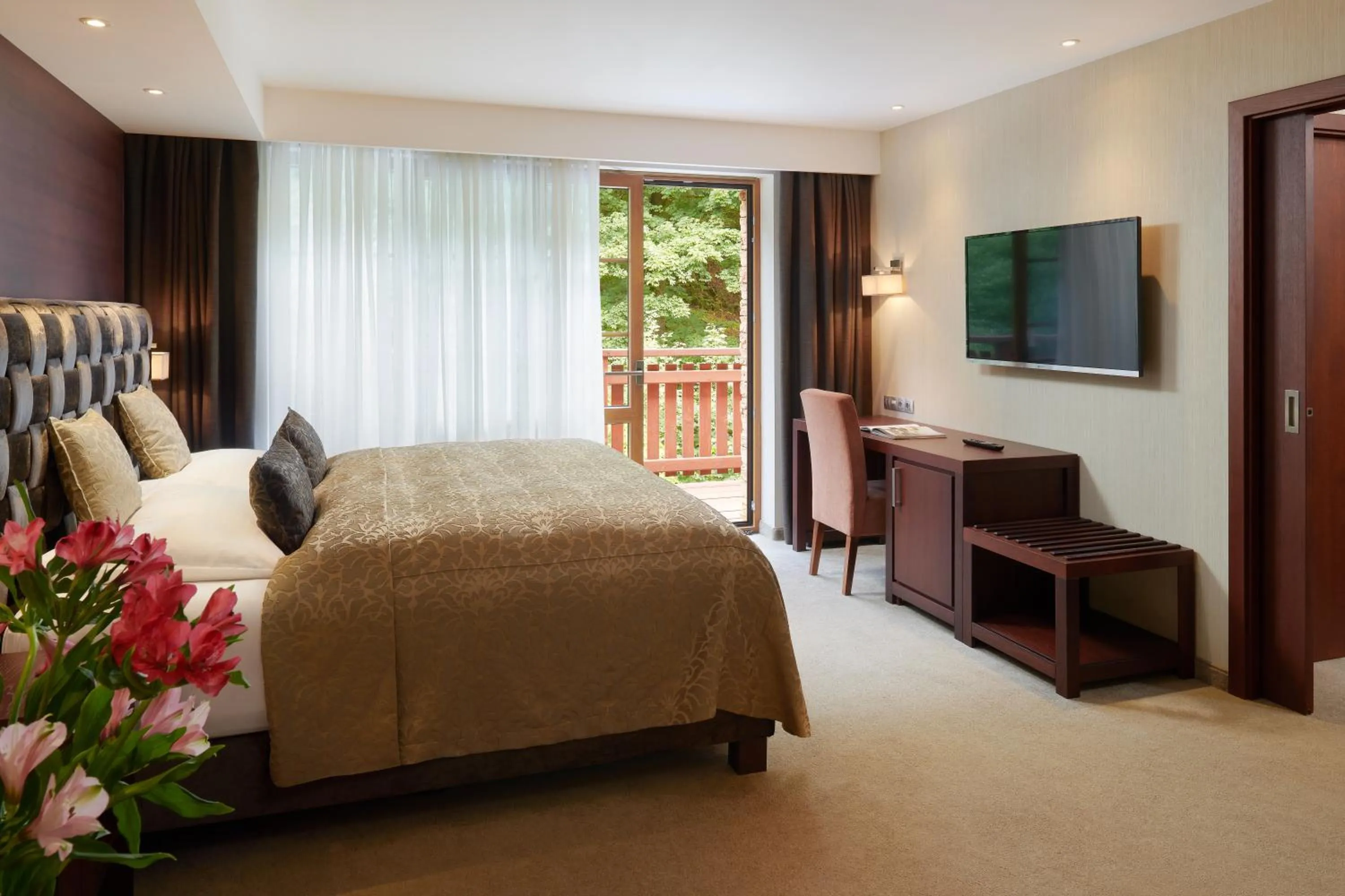 Photo of the whole room, Bed in Hotel Singer