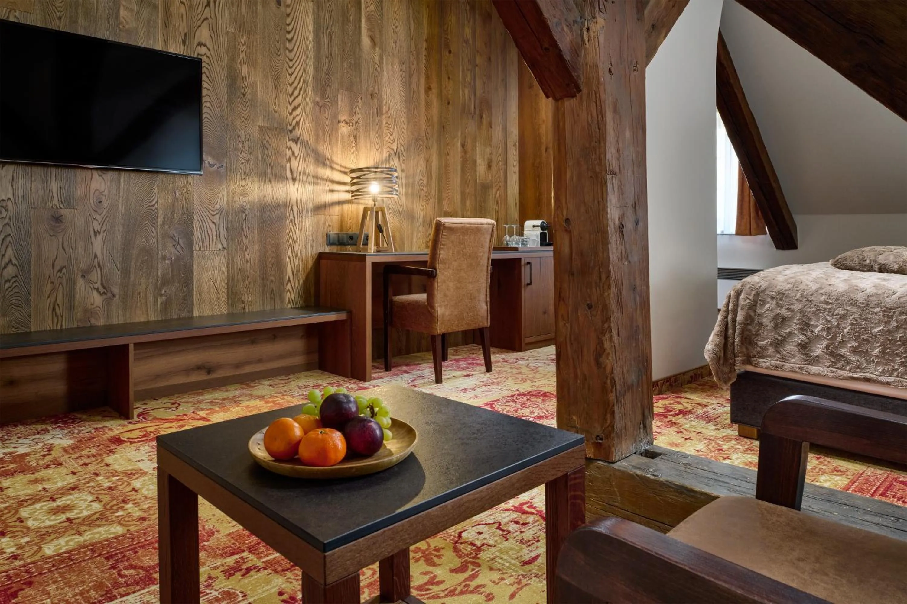 Photo of the whole room, Bed in Hotel Singer