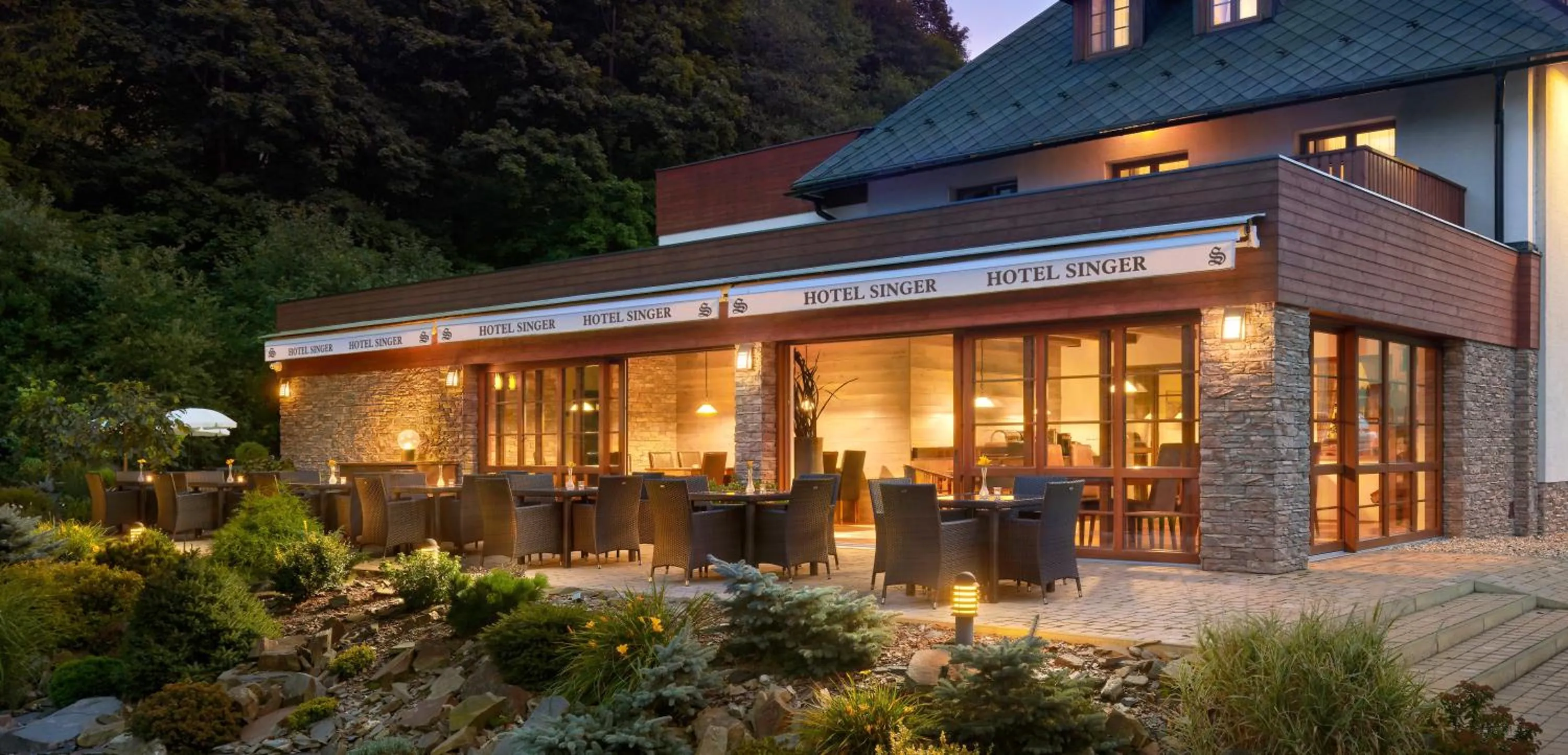 Facade/entrance in Hotel Singer