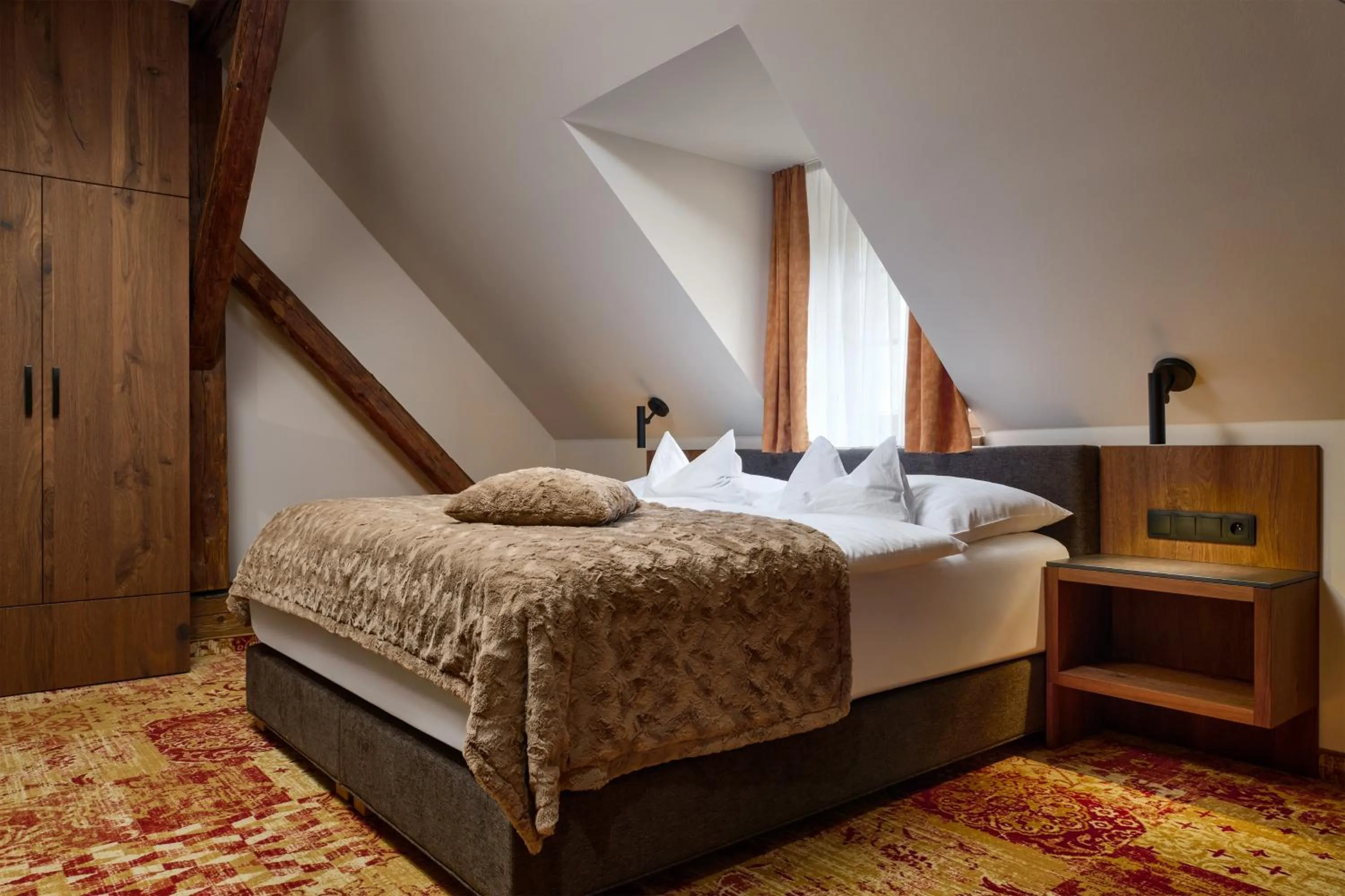 Photo of the whole room, Bed in Hotel Singer